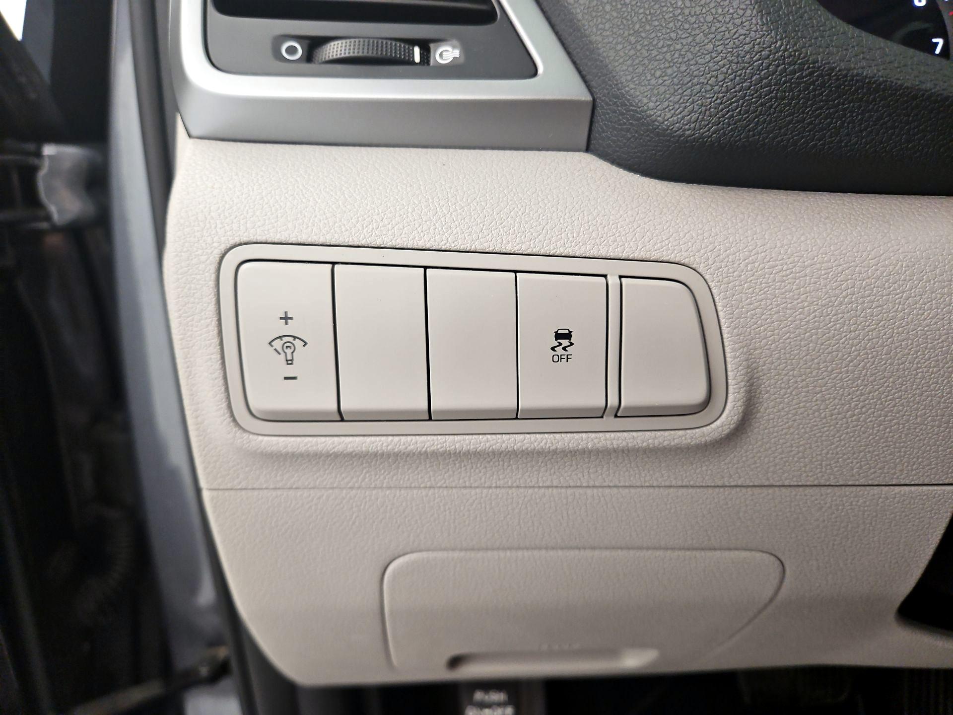 Thumbnail: 2017 Hyundai Tucson - 13