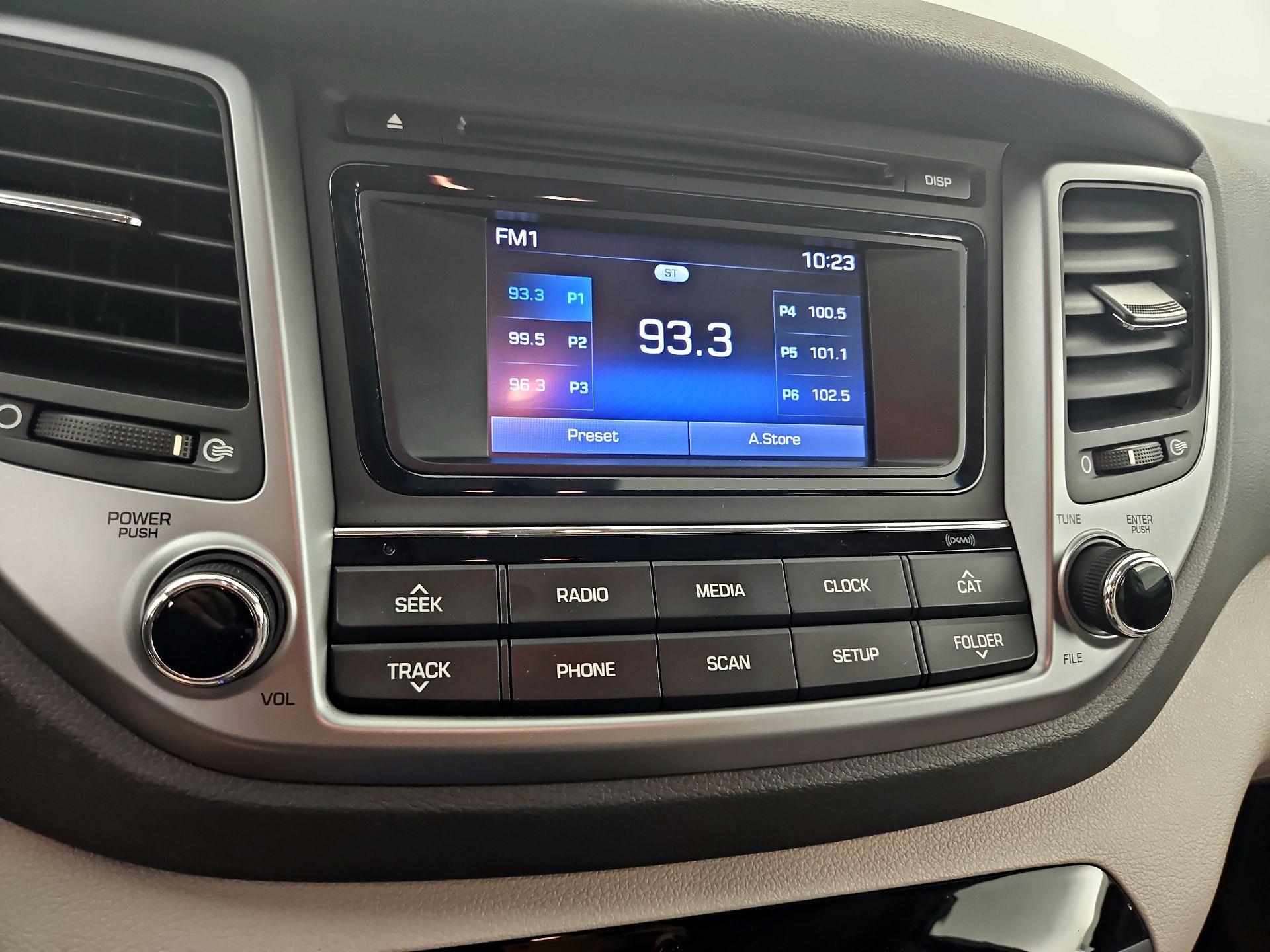 Thumbnail: 2017 Hyundai Tucson - 15