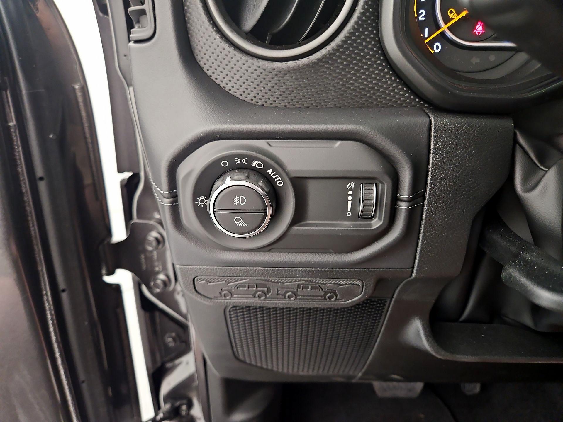 Thumbnail: 2025 Jeep Gladiator - 13