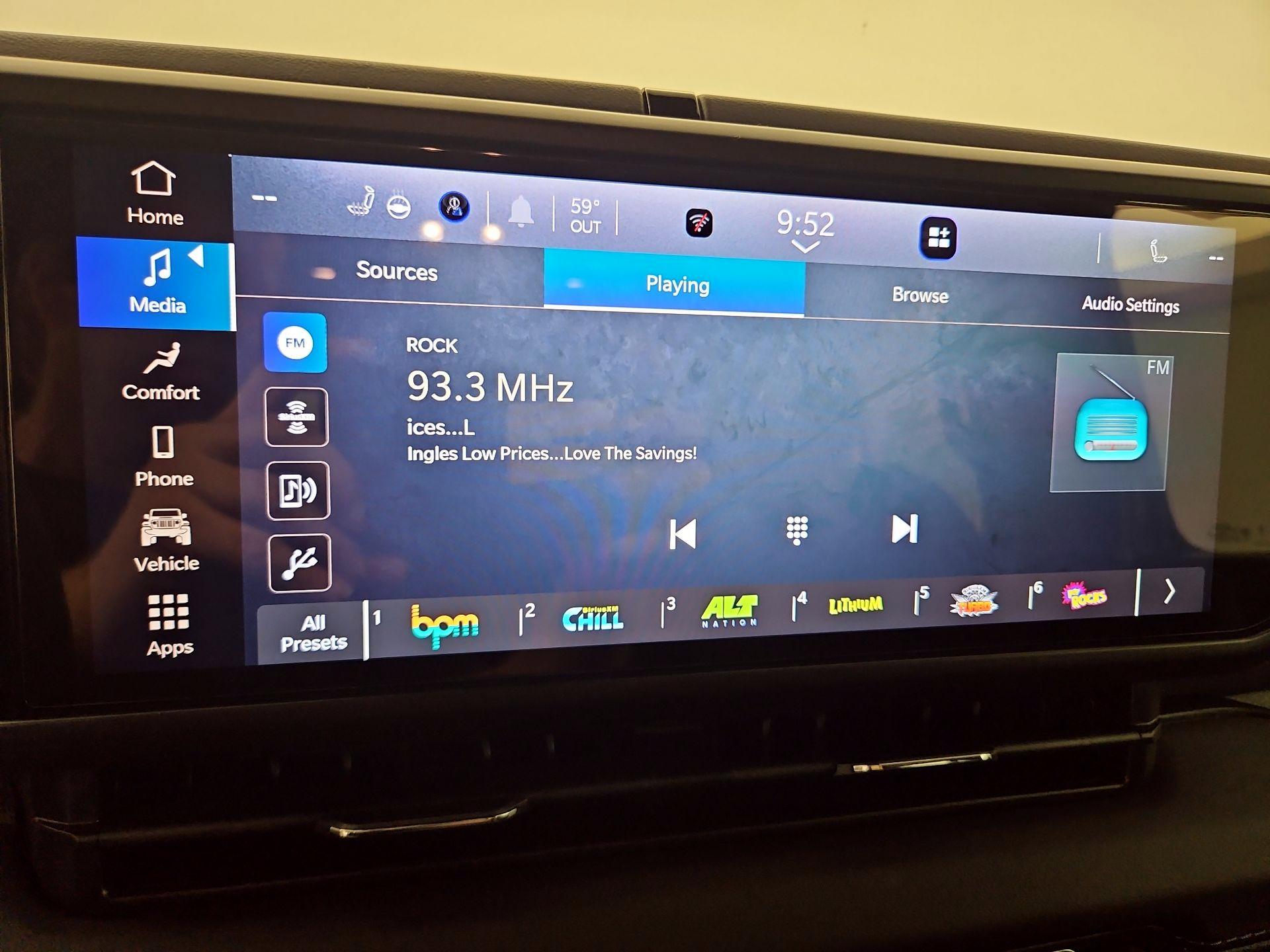 Thumbnail: 2025 Jeep Gladiator - 15