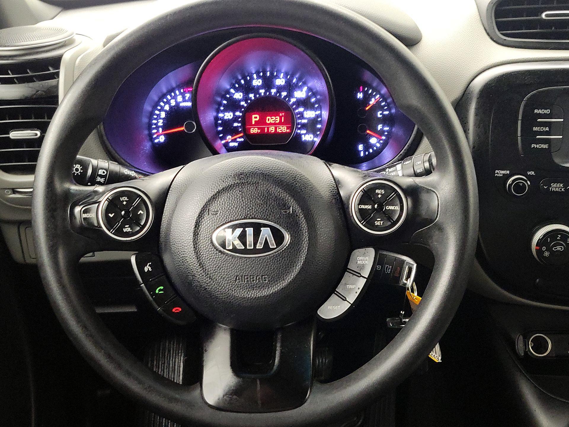 Thumbnail: 2017 Kia Soul - 10