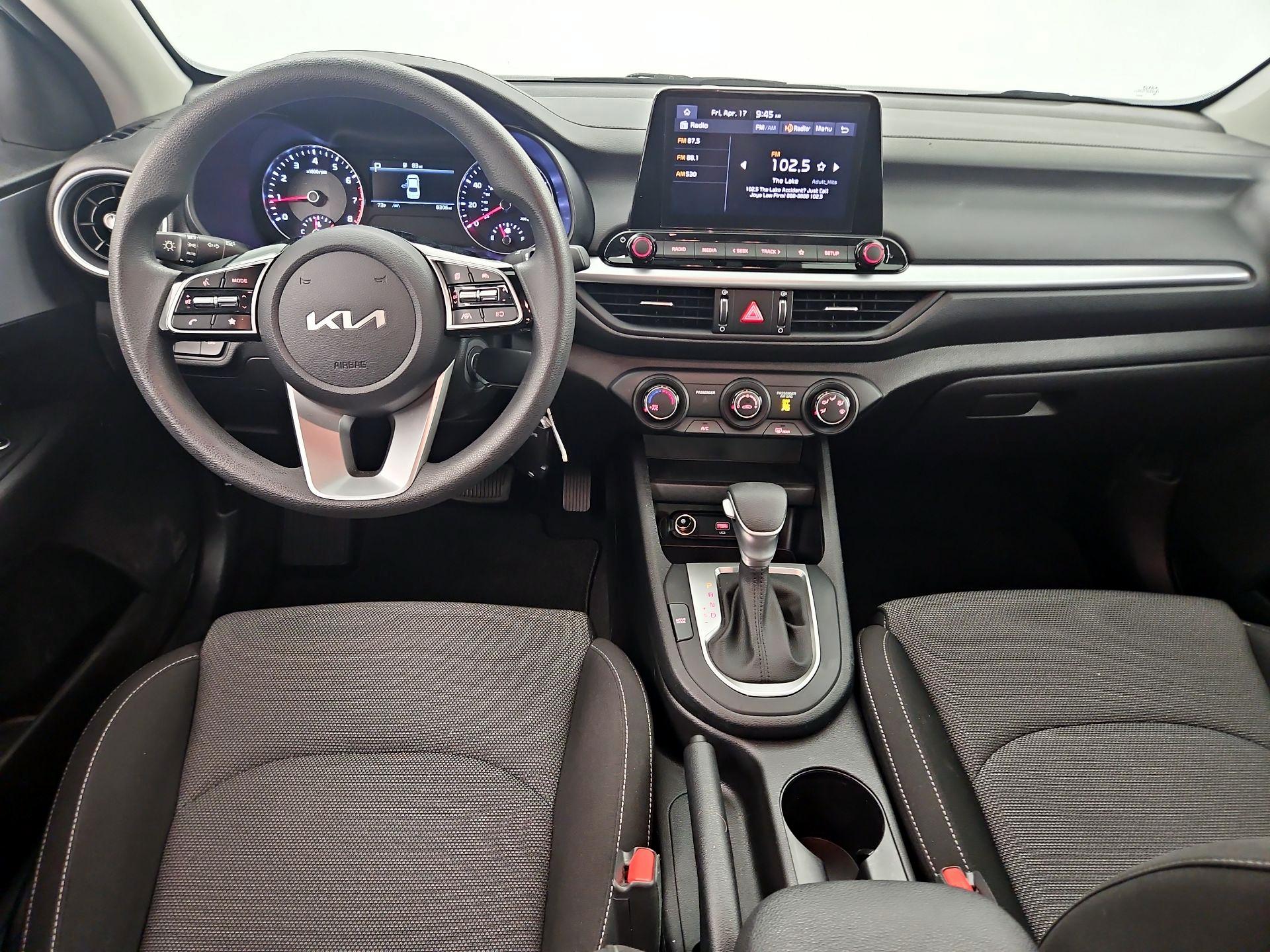 Thumbnail: 2023 Kia Forte - 9