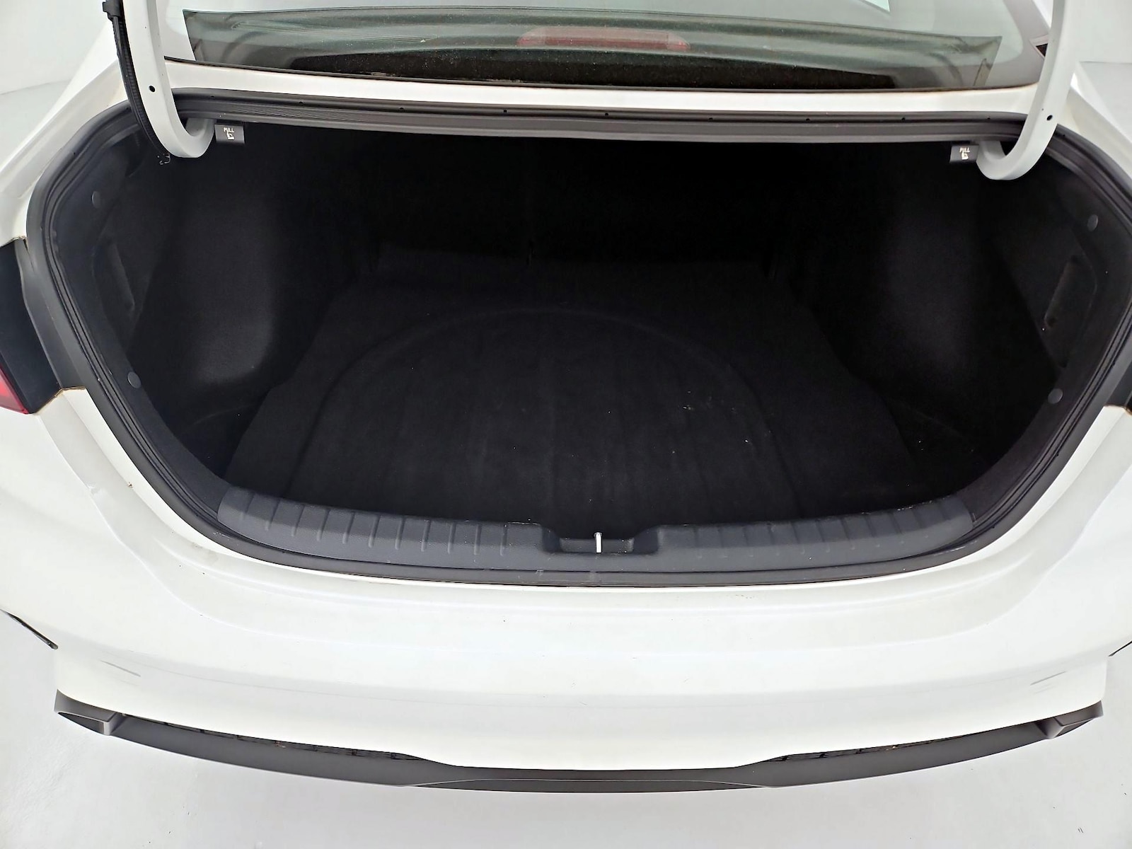 2023 Kia Forte LXS - Photo 21