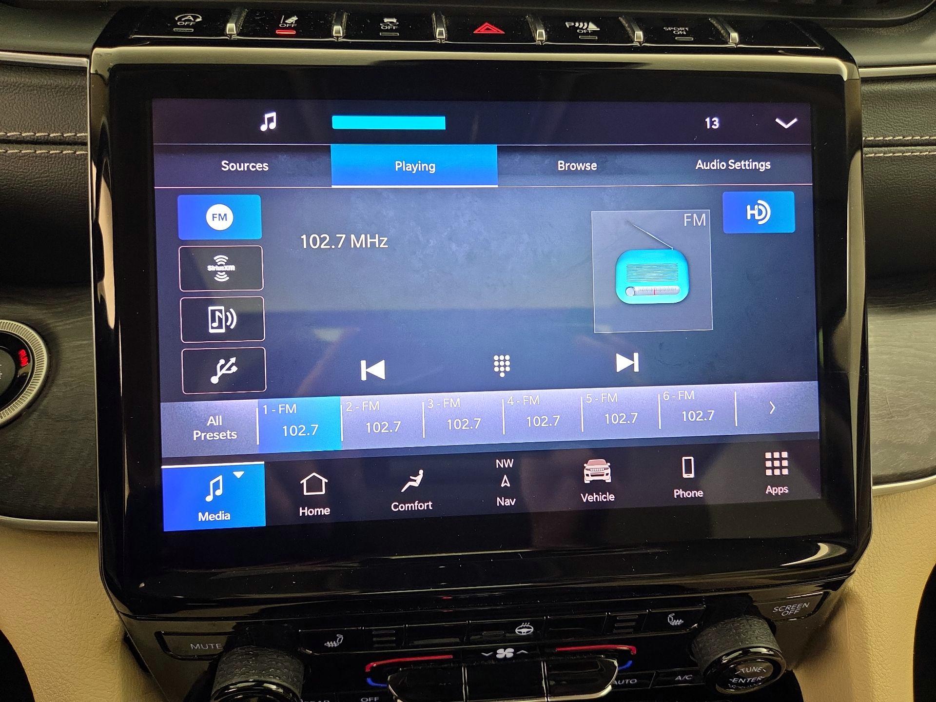 Thumbnail: 2021 Jeep Grand Cherokee L - 16