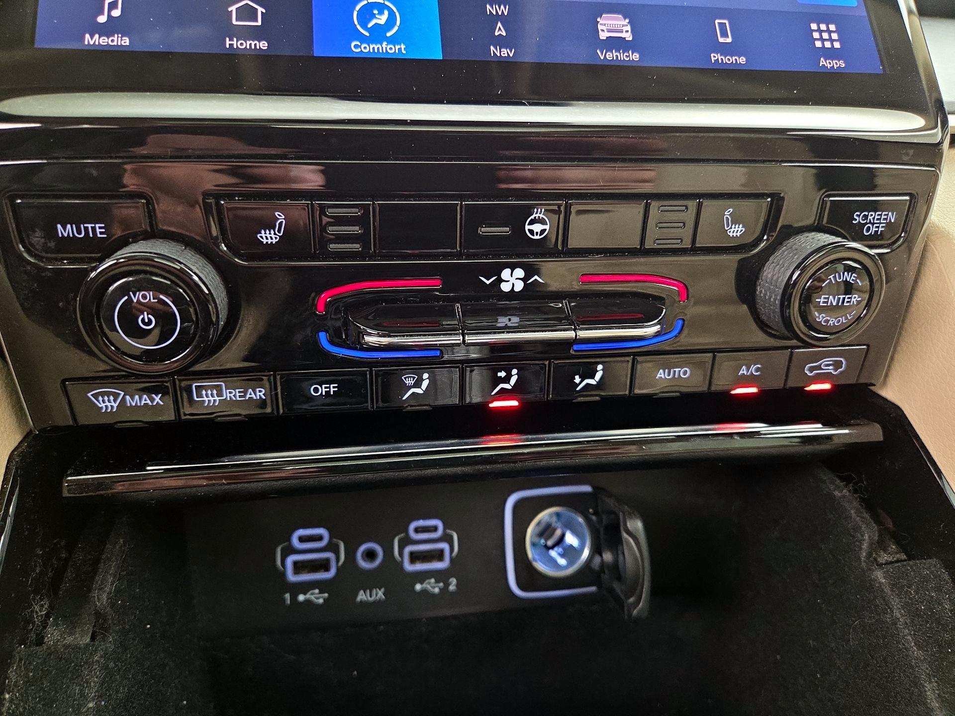 Thumbnail: 2021 Jeep Grand Cherokee L - 17