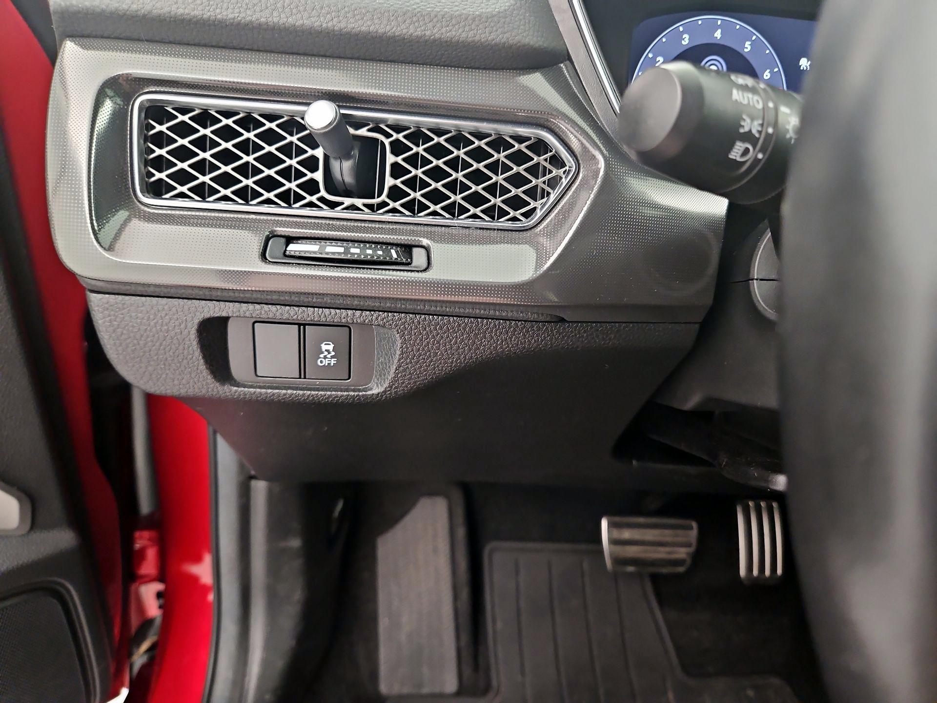 Thumbnail: 2024 Acura Integra - 13