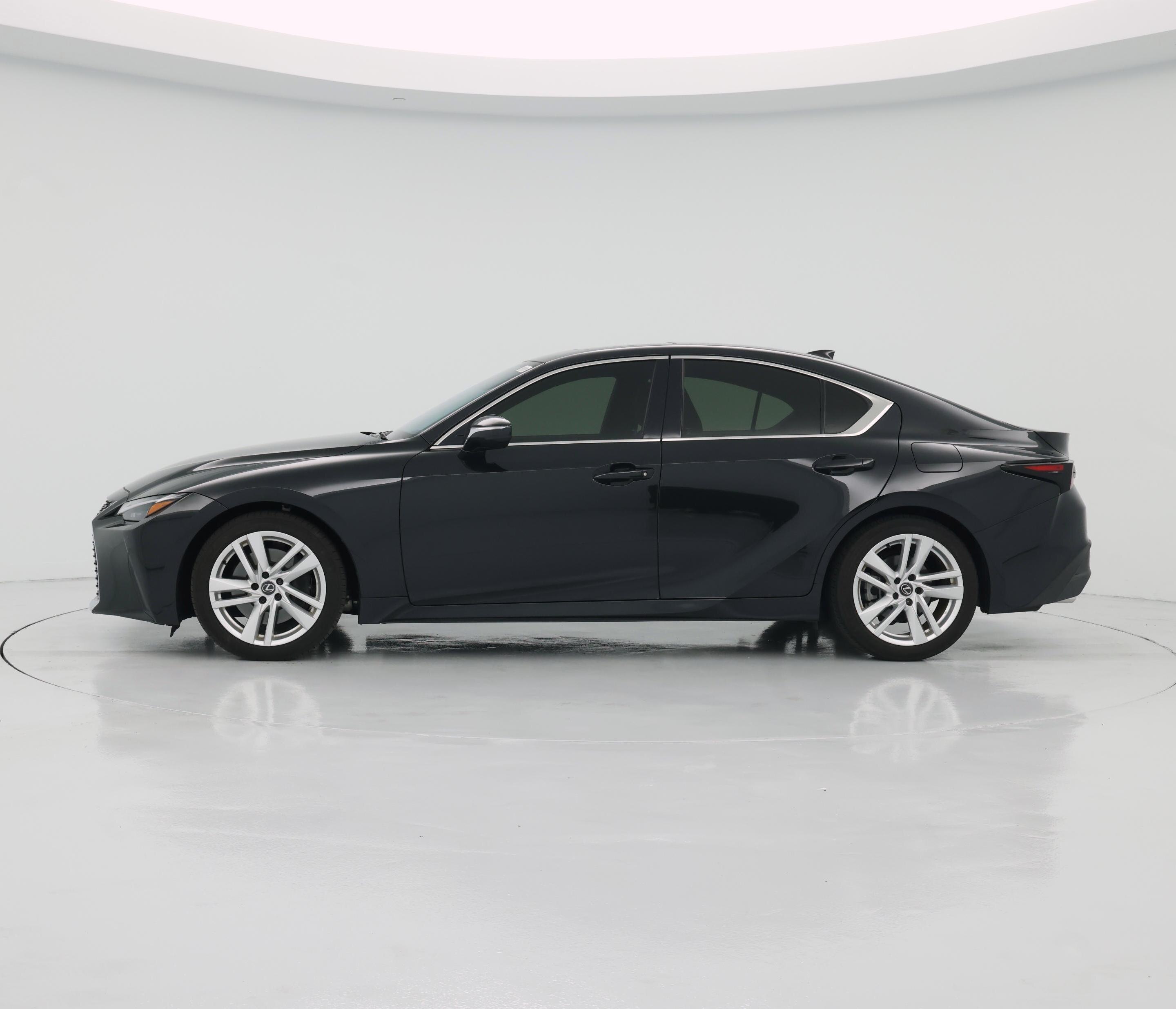 Thumbnail: 2025 Lexus IS - 3