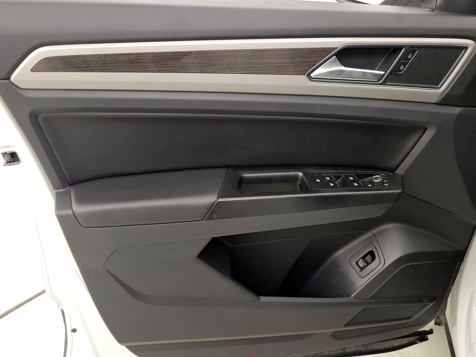 Thumbnail: 2019 Volkswagen Atlas - 12