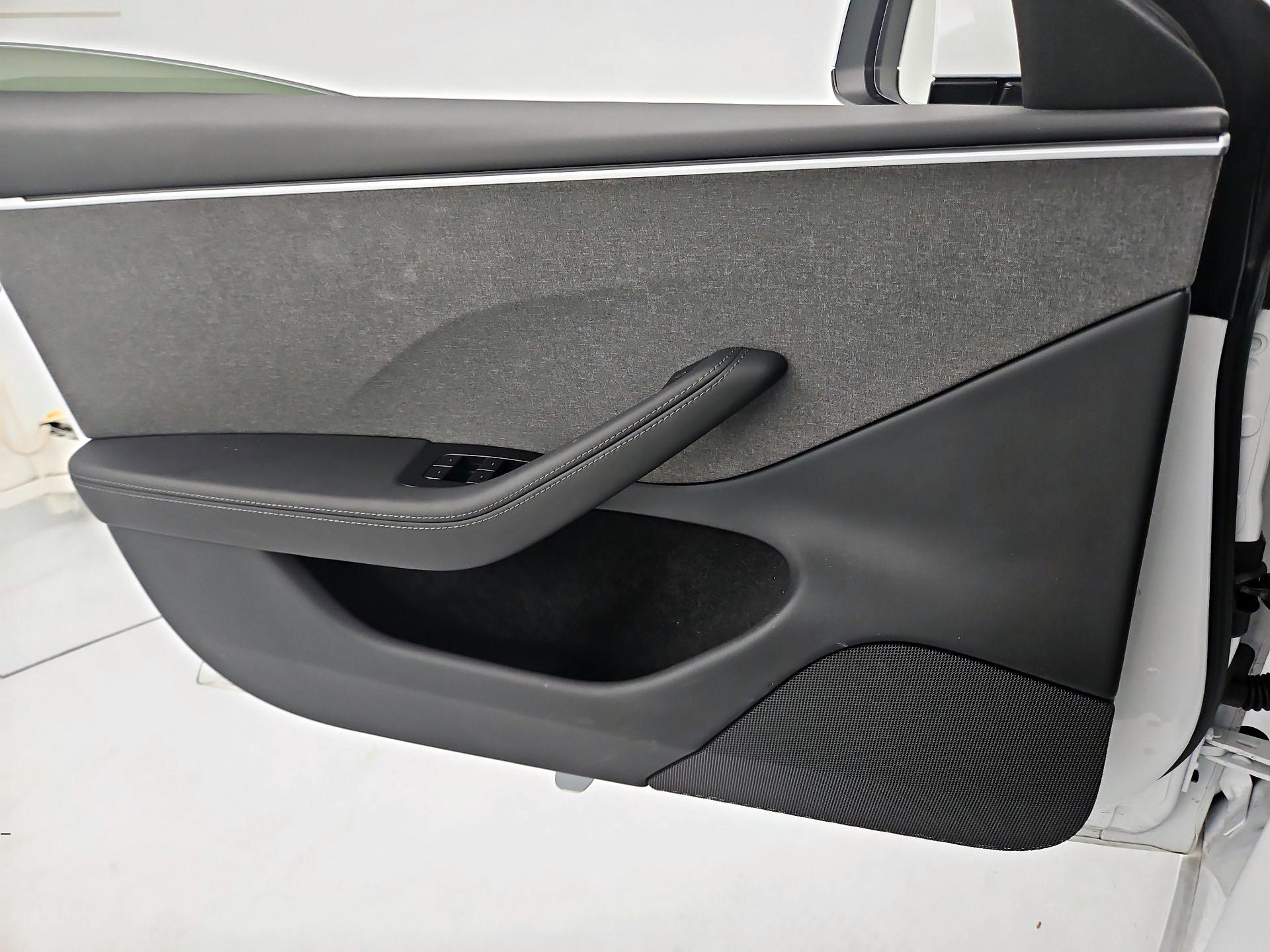 Thumbnail: 2026 Tesla Model 3 - 12