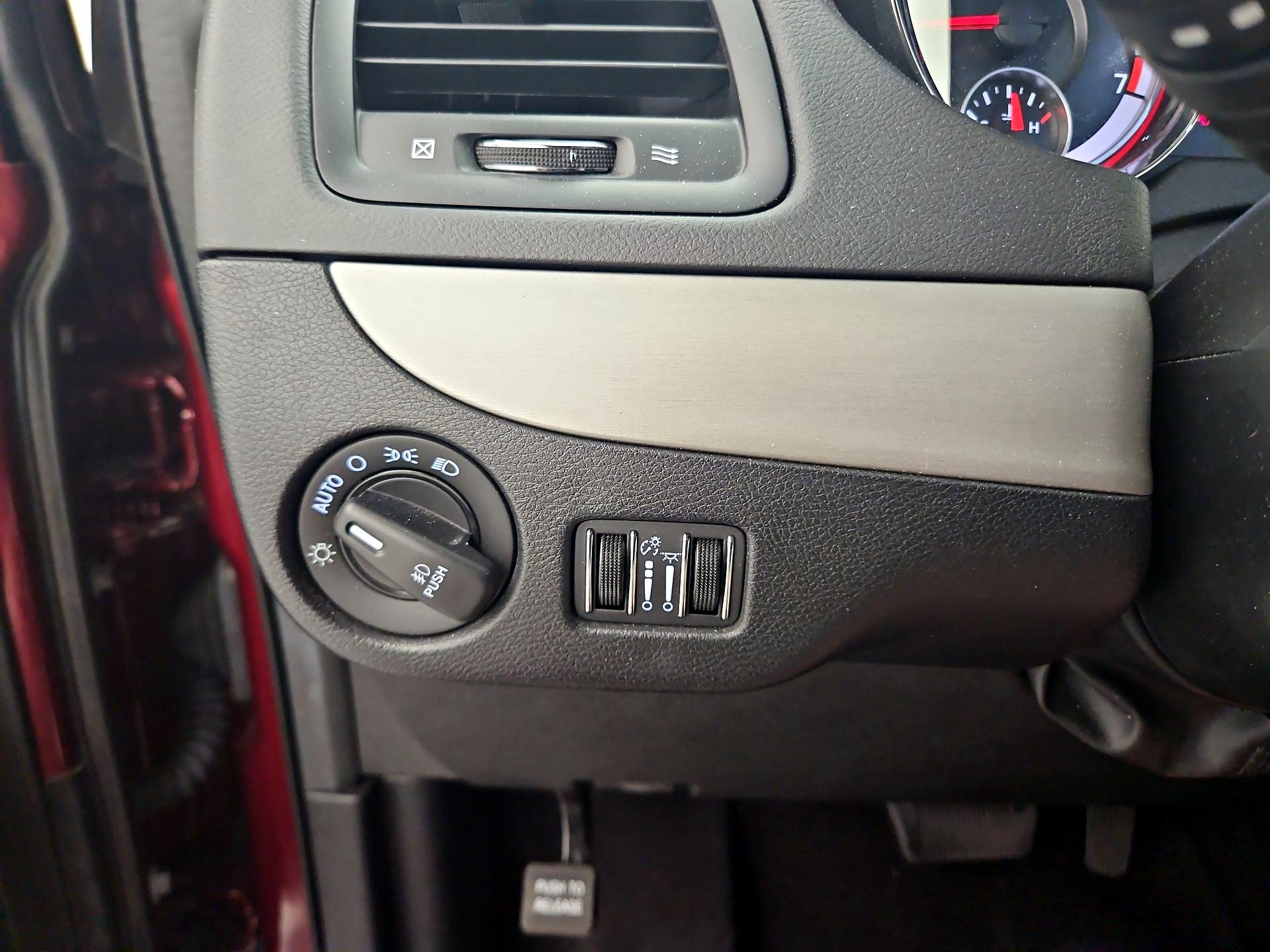 Thumbnail: 2019 Dodge Grand Caravan - 13