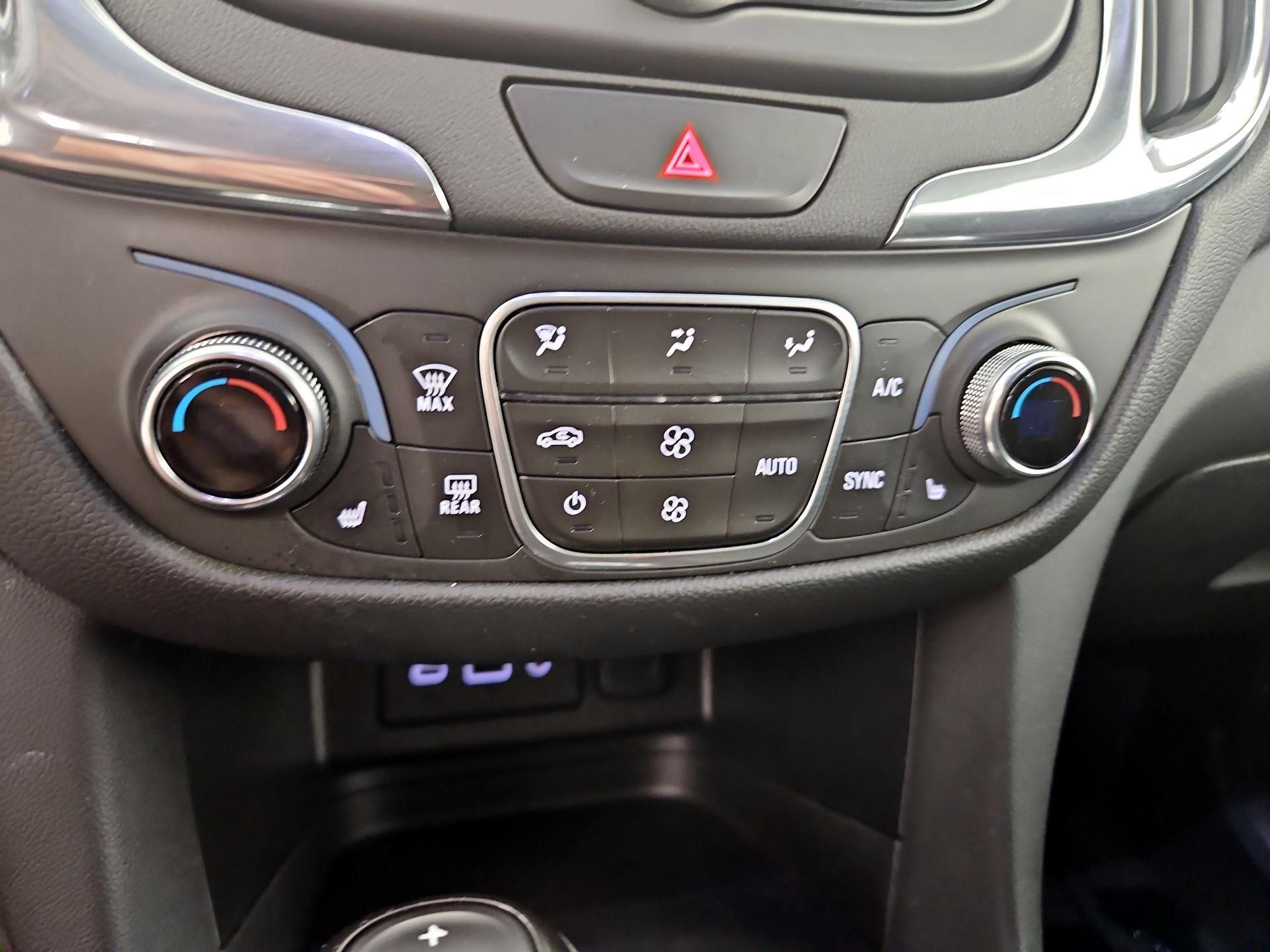 Thumbnail: 2020 Chevrolet Equinox - 16