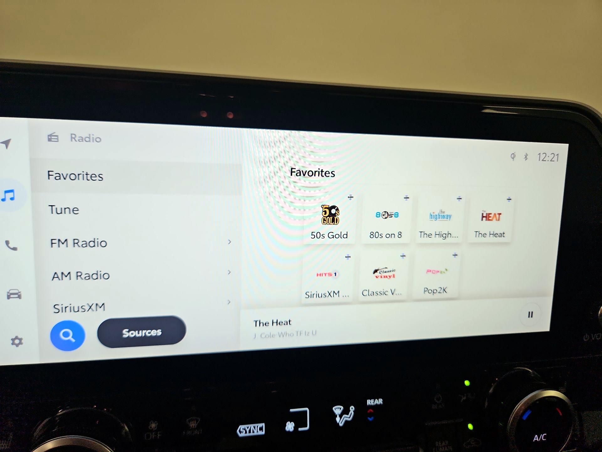 Thumbnail: 2023 Toyota Highlander - 15