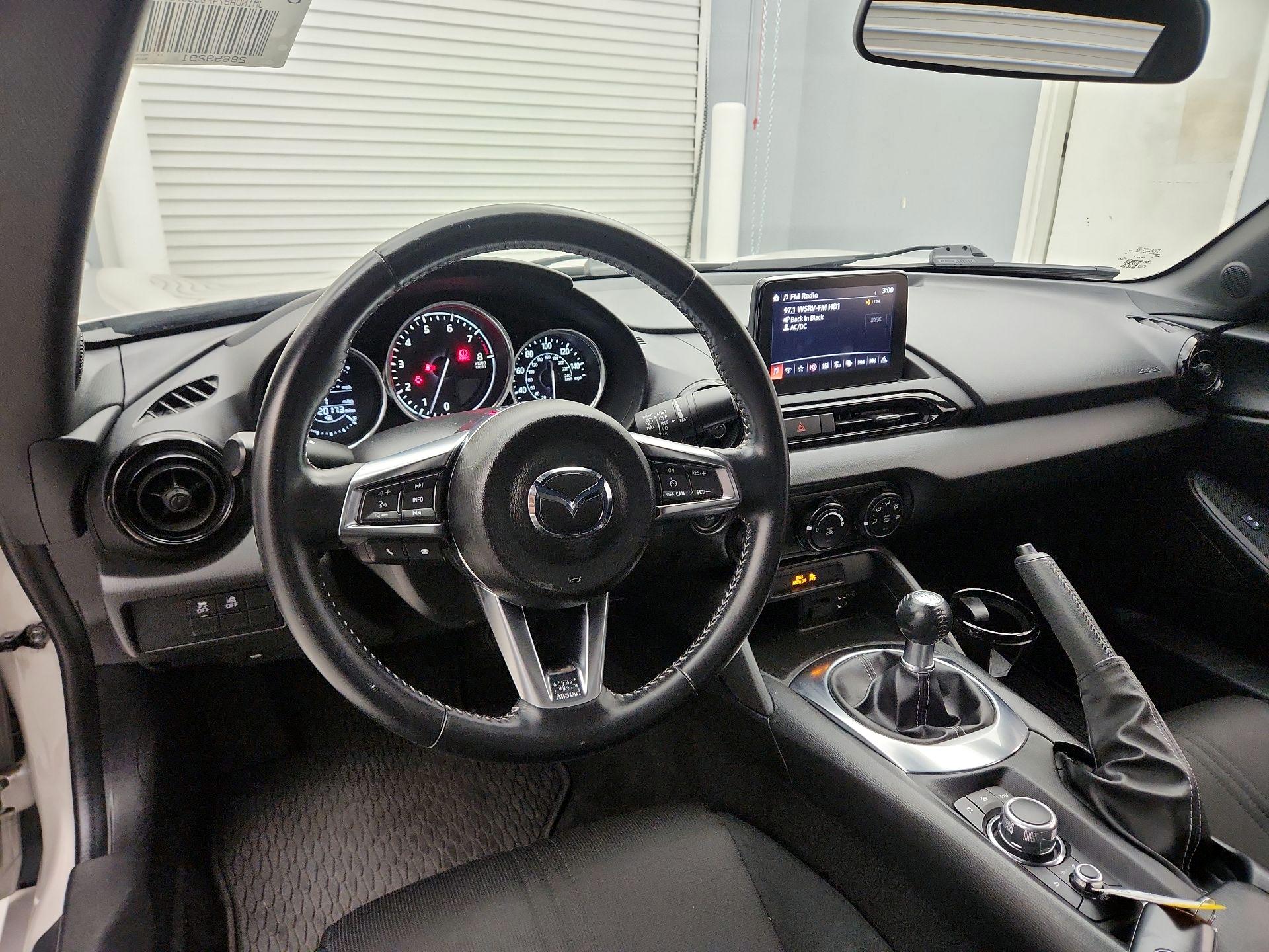Thumbnail: 2023 Mazda MX-5 Miata - 9