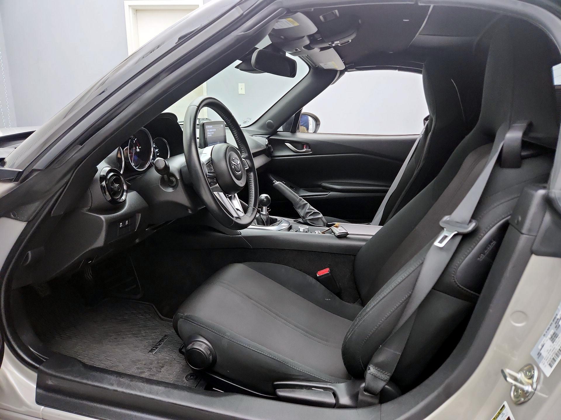 Thumbnail: 2023 Mazda MX-5 Miata - 11