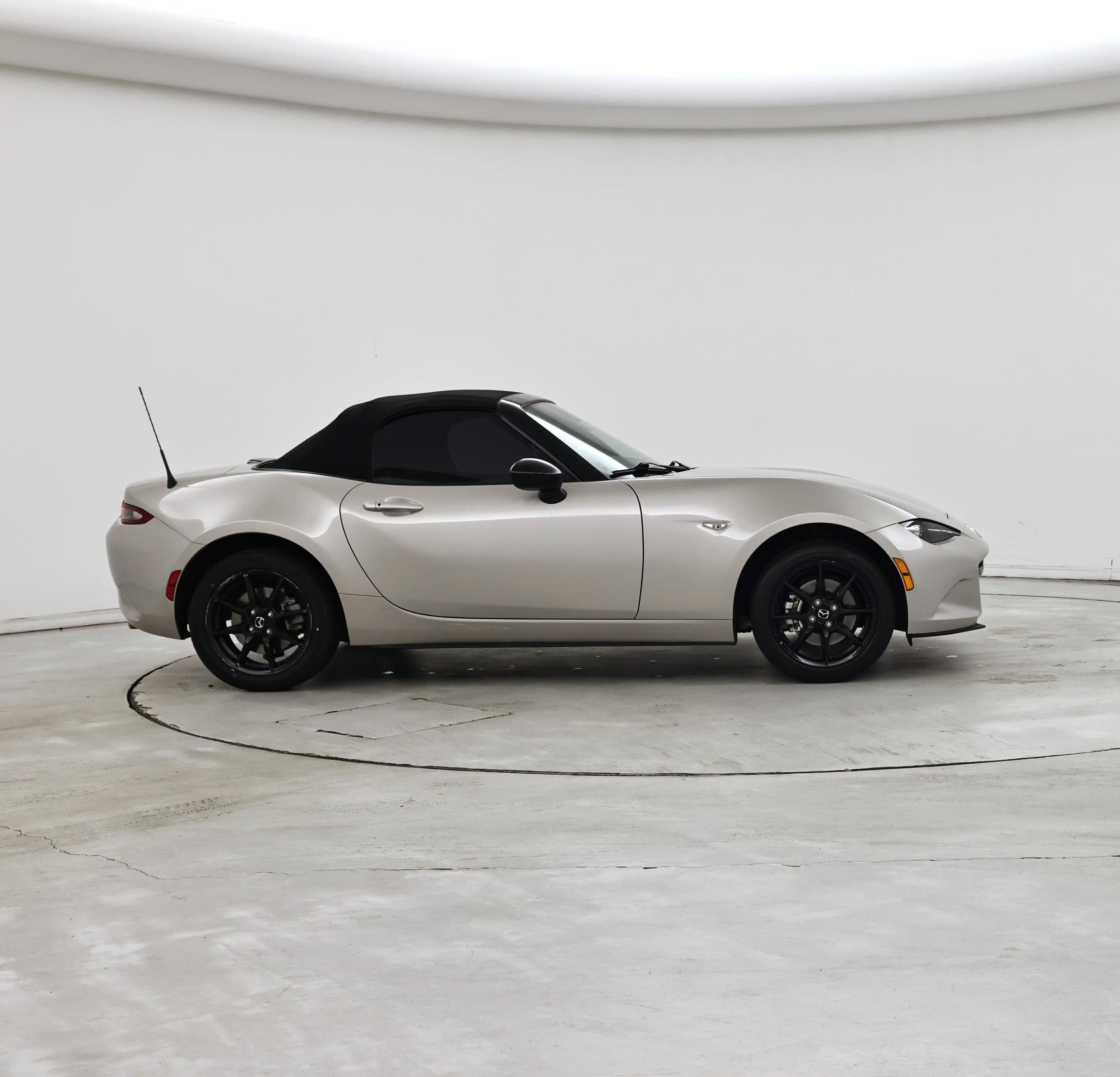 Thumbnail: 2023 Mazda MX-5 Miata - 7