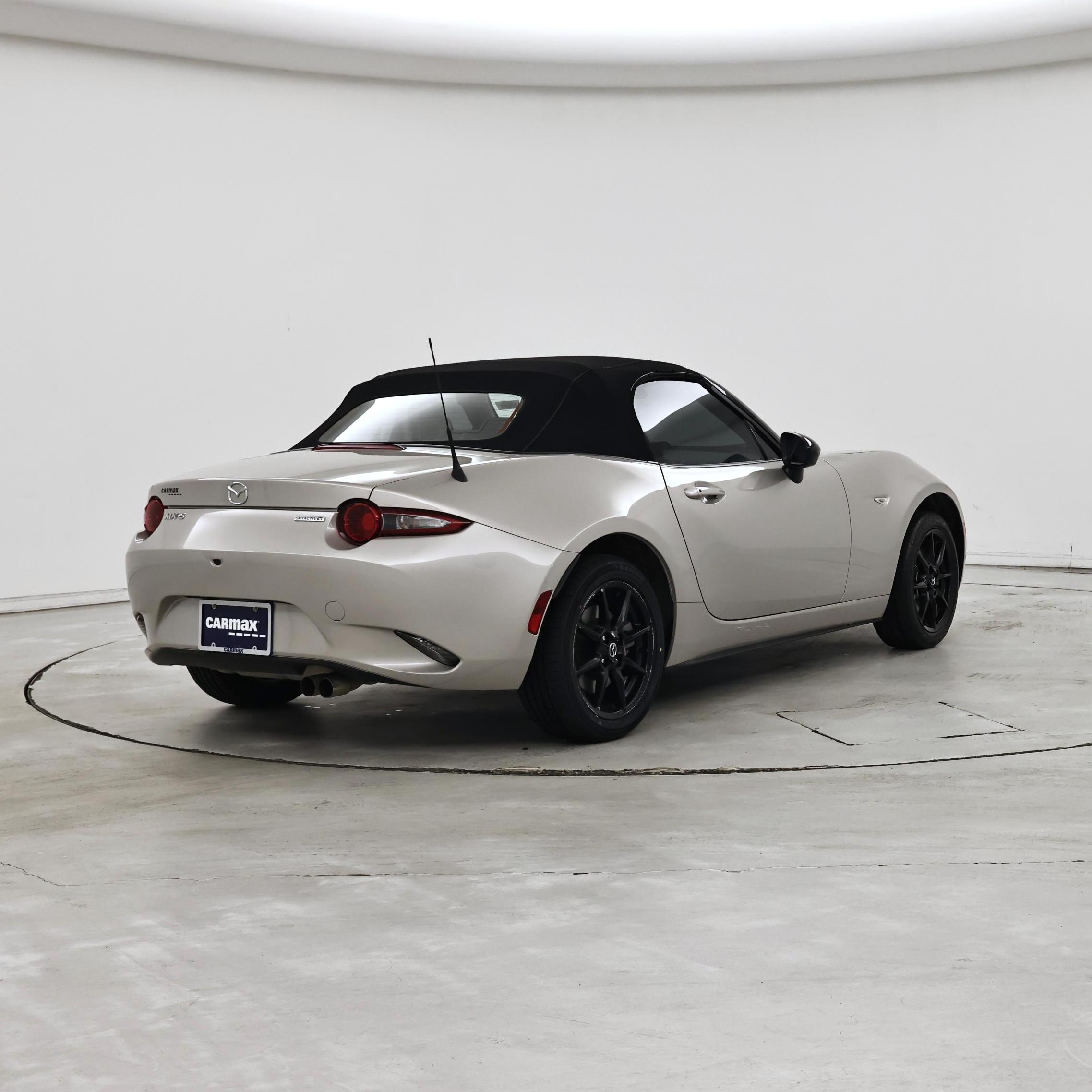 Thumbnail: 2023 Mazda MX-5 Miata - 8