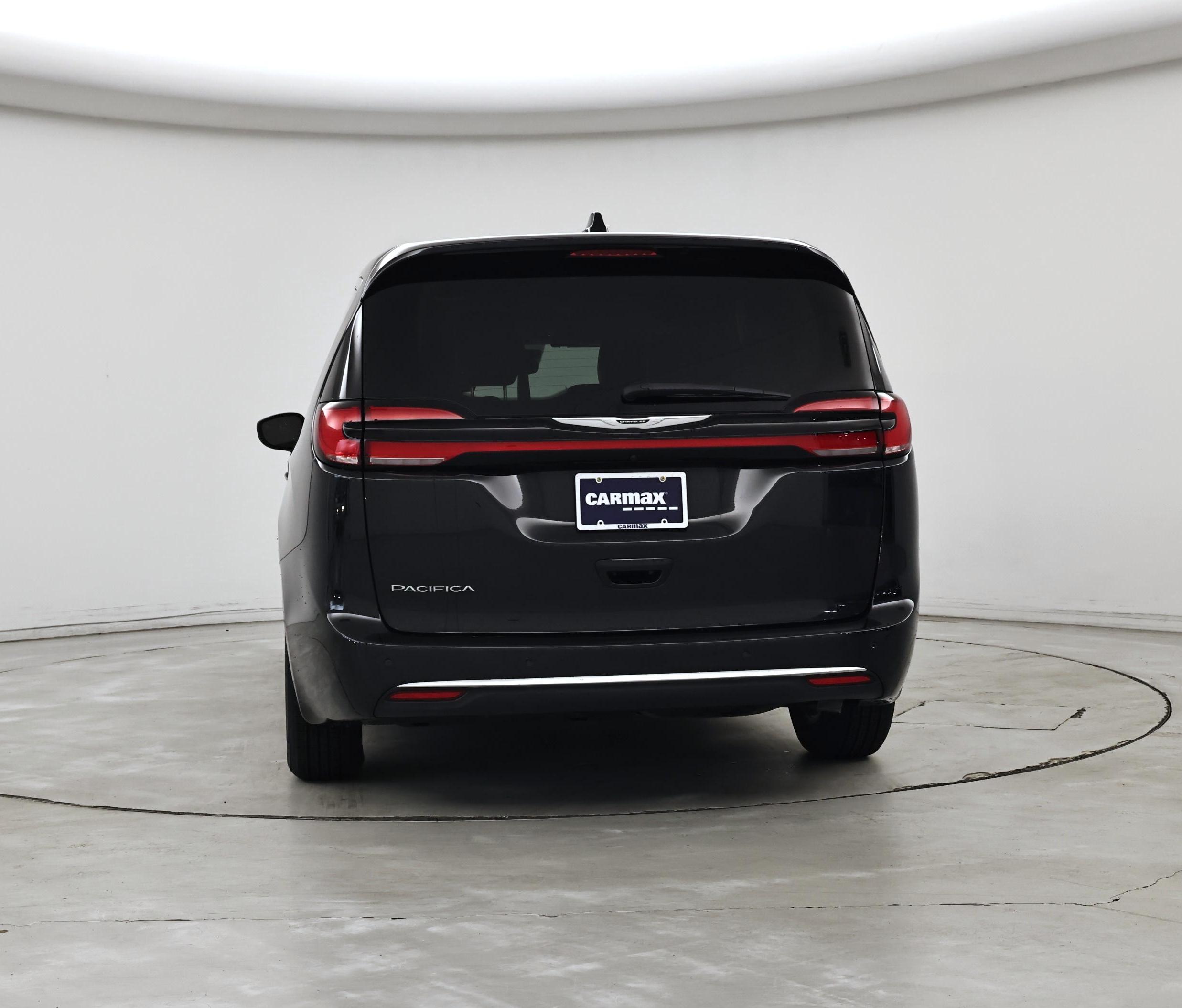 Thumbnail: 2023 Chrysler Pacifica - 6
