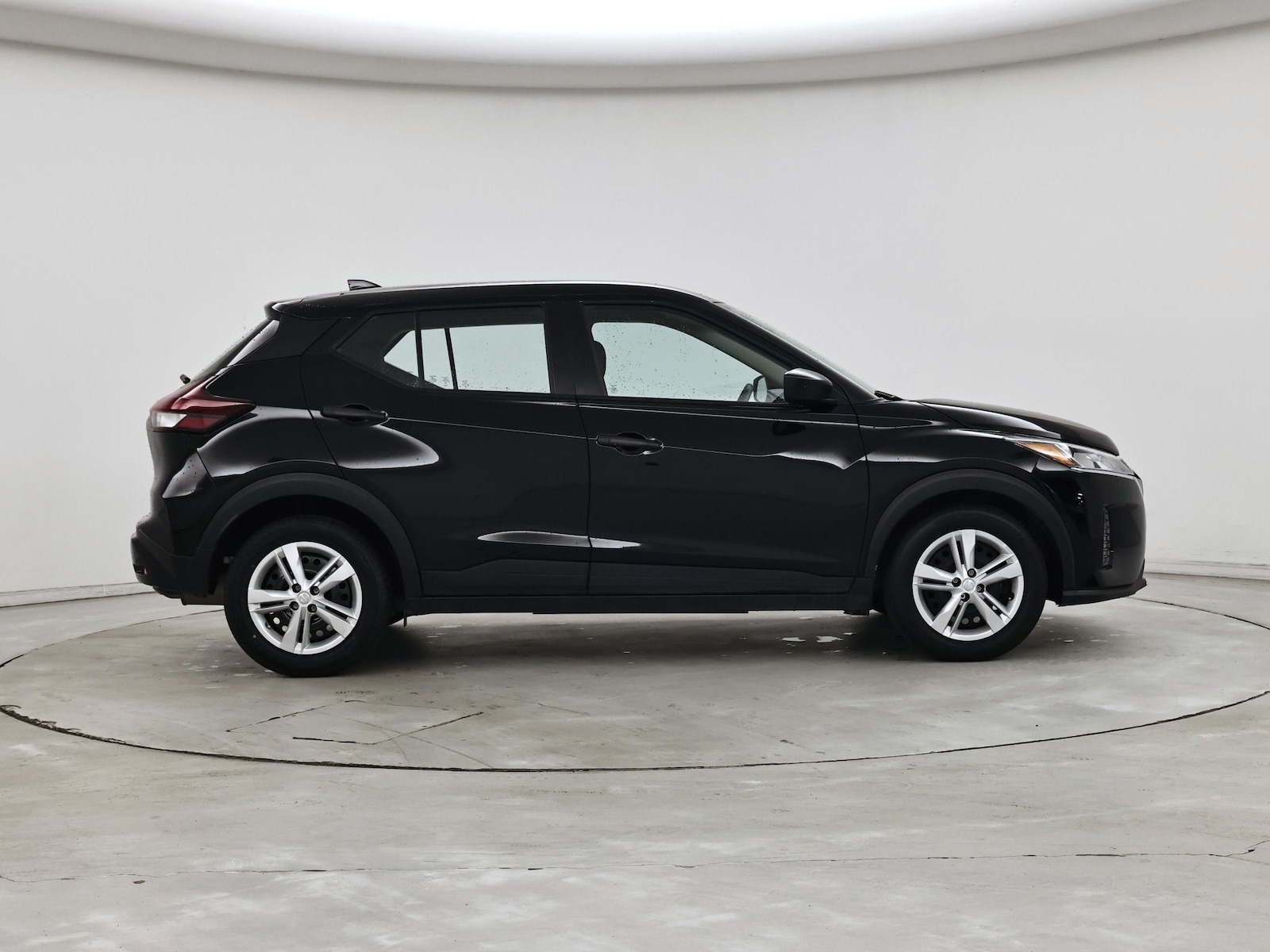2025 Nissan KICKS PLAY Base - Photo 8