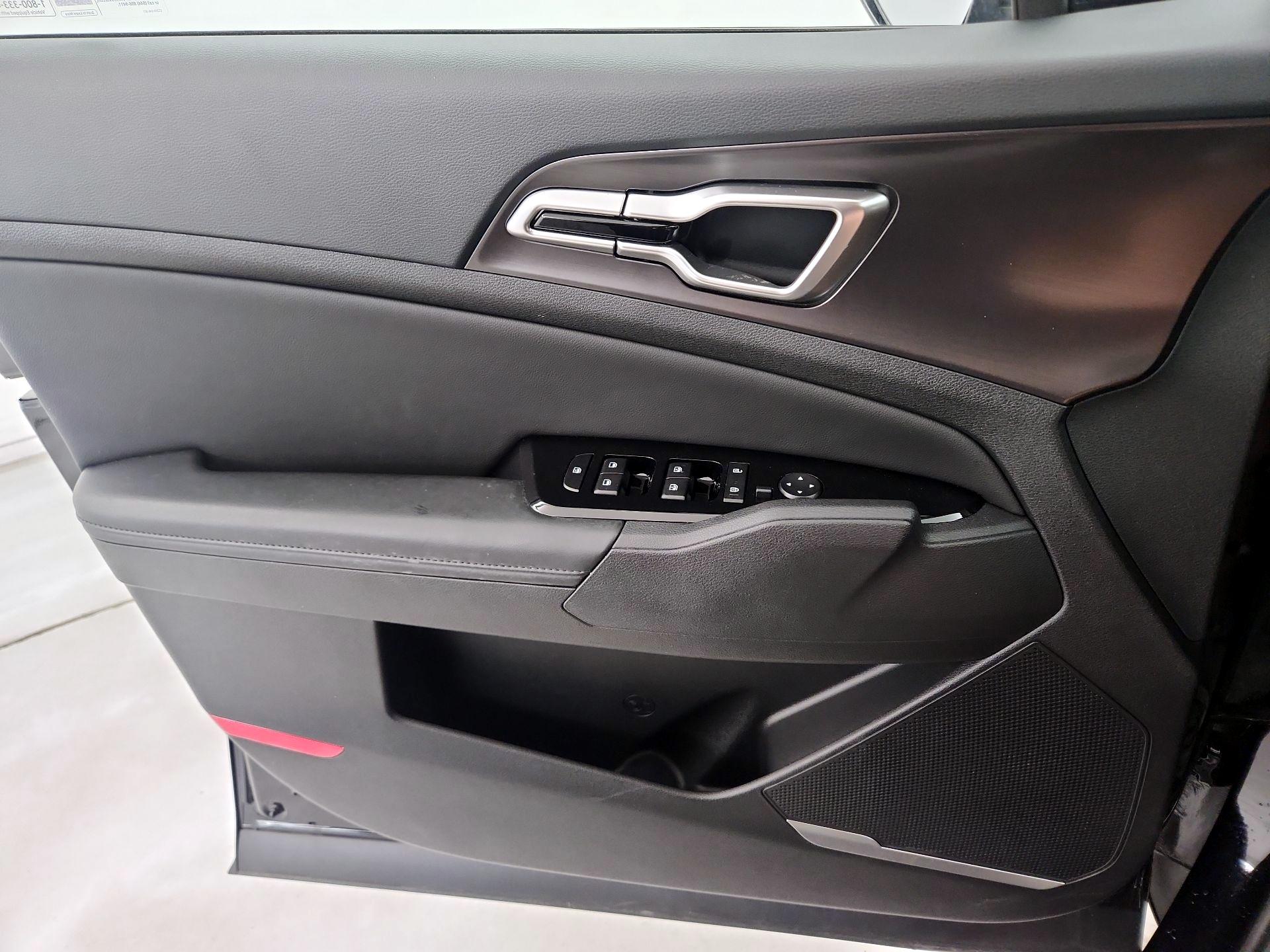 Thumbnail: 2024 Kia Sportage - 12