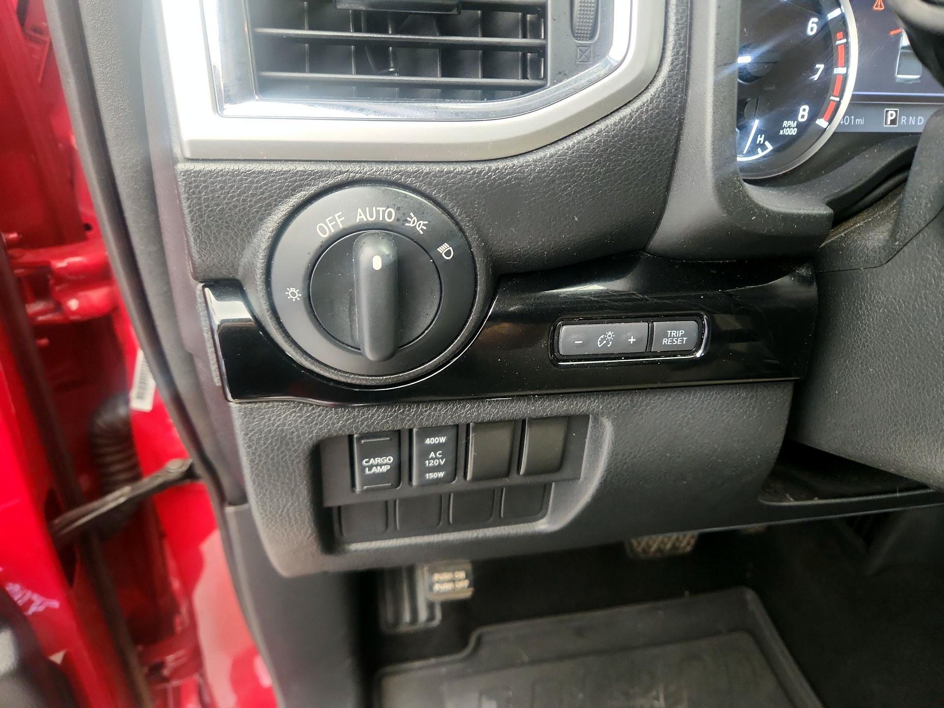 Thumbnail: 2020 Nissan Titan - 13