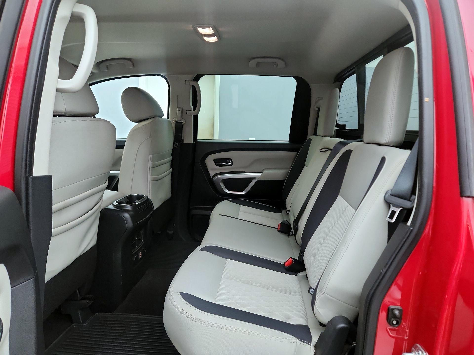 Thumbnail: 2020 Nissan Titan - 19