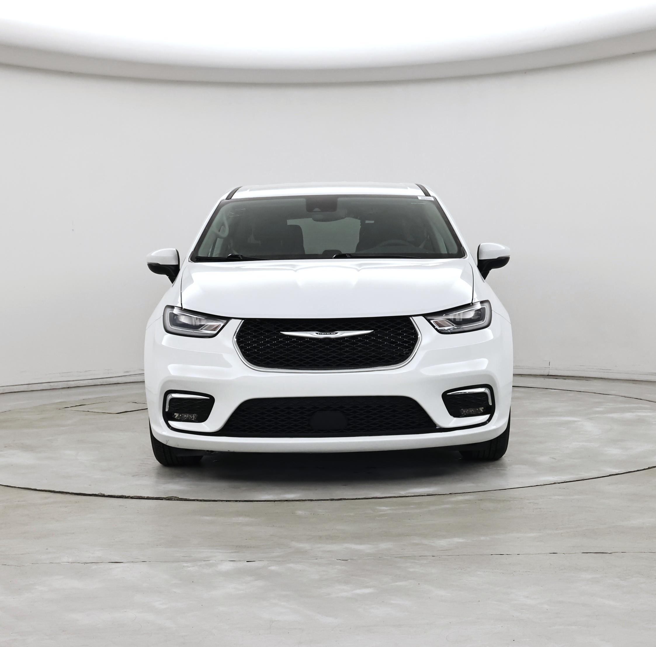 Thumbnail: 2023 Chrysler Pacifica - 5