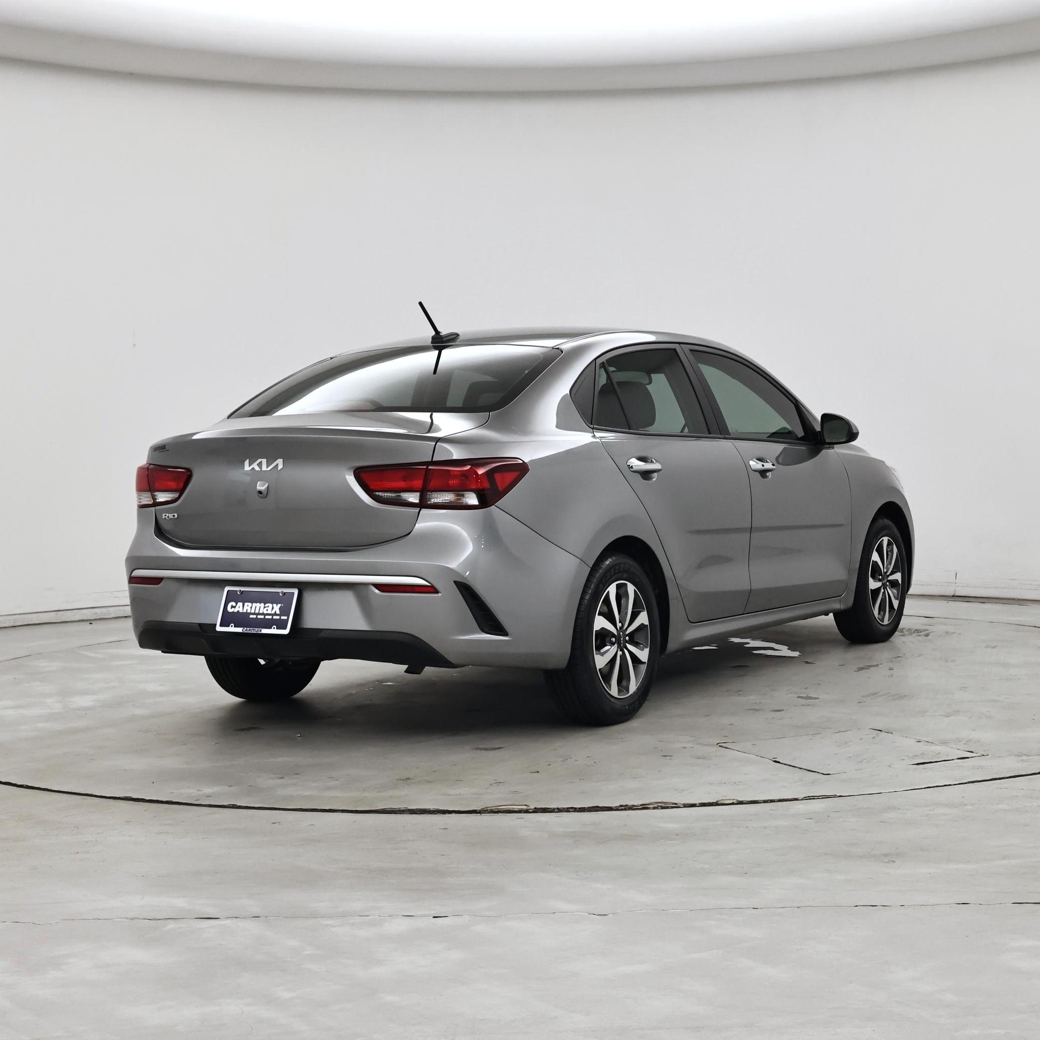 Thumbnail: 2022 Kia Rio - 8