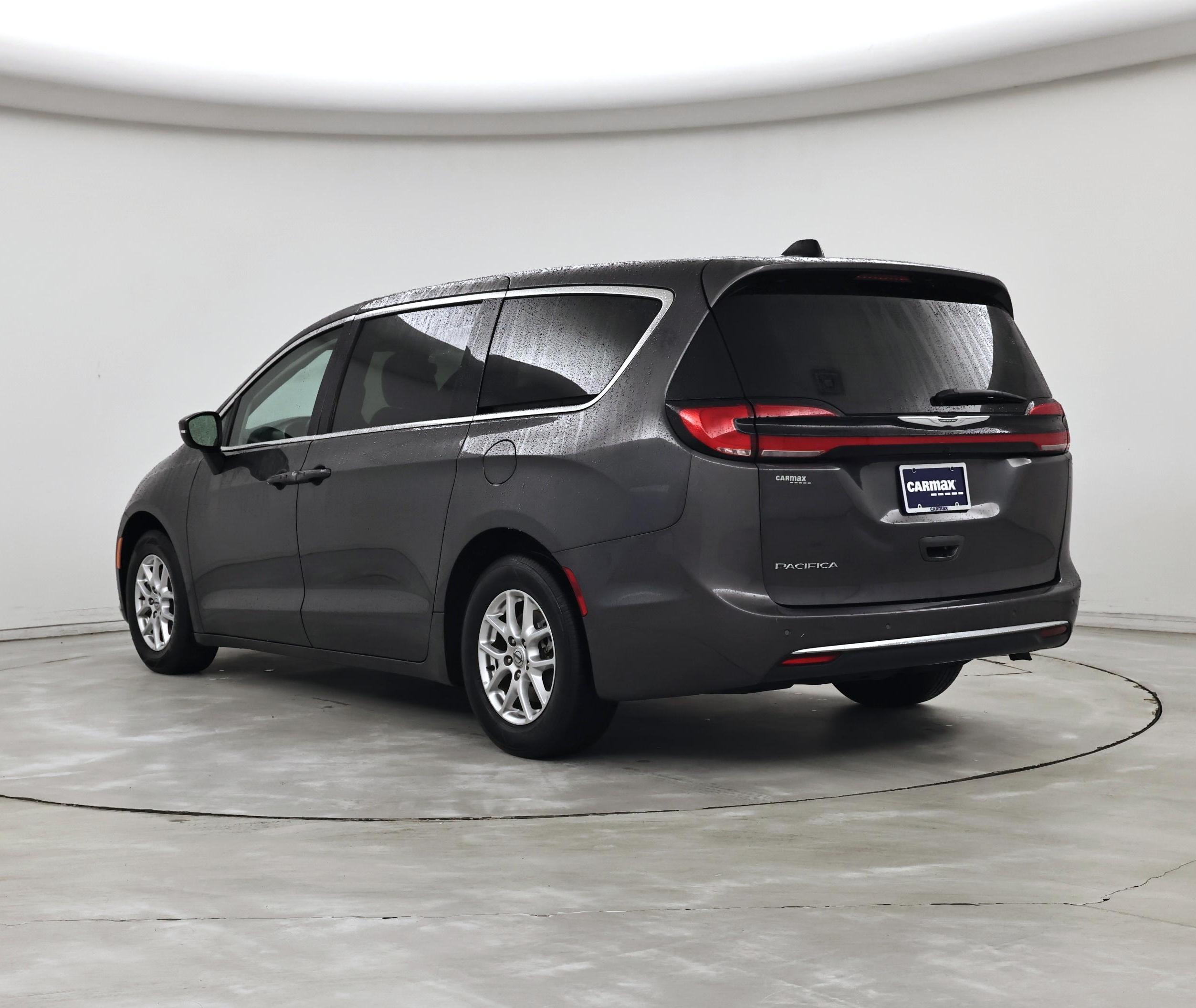 Thumbnail: 2023 Chrysler Pacifica - 2