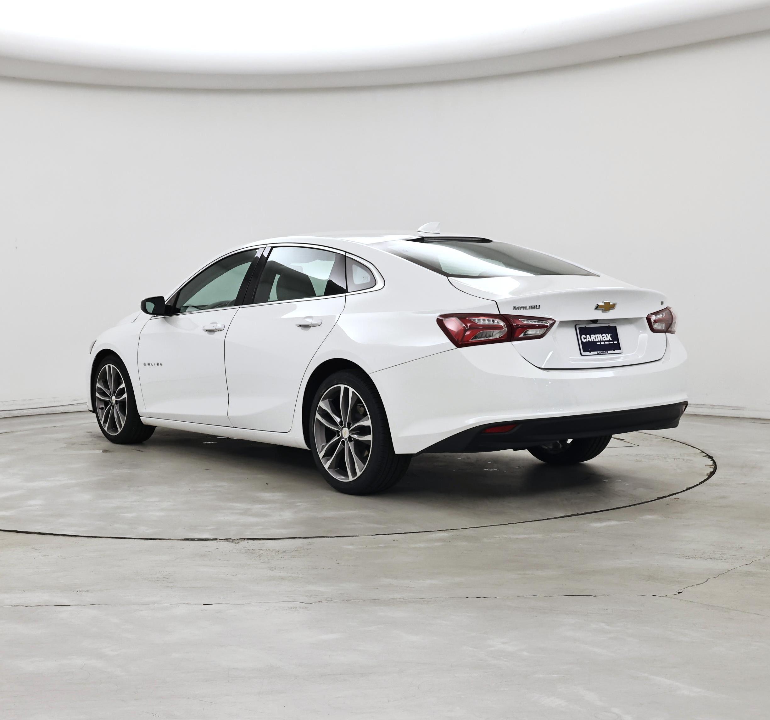 Thumbnail: 2022 Chevrolet Malibu - 2