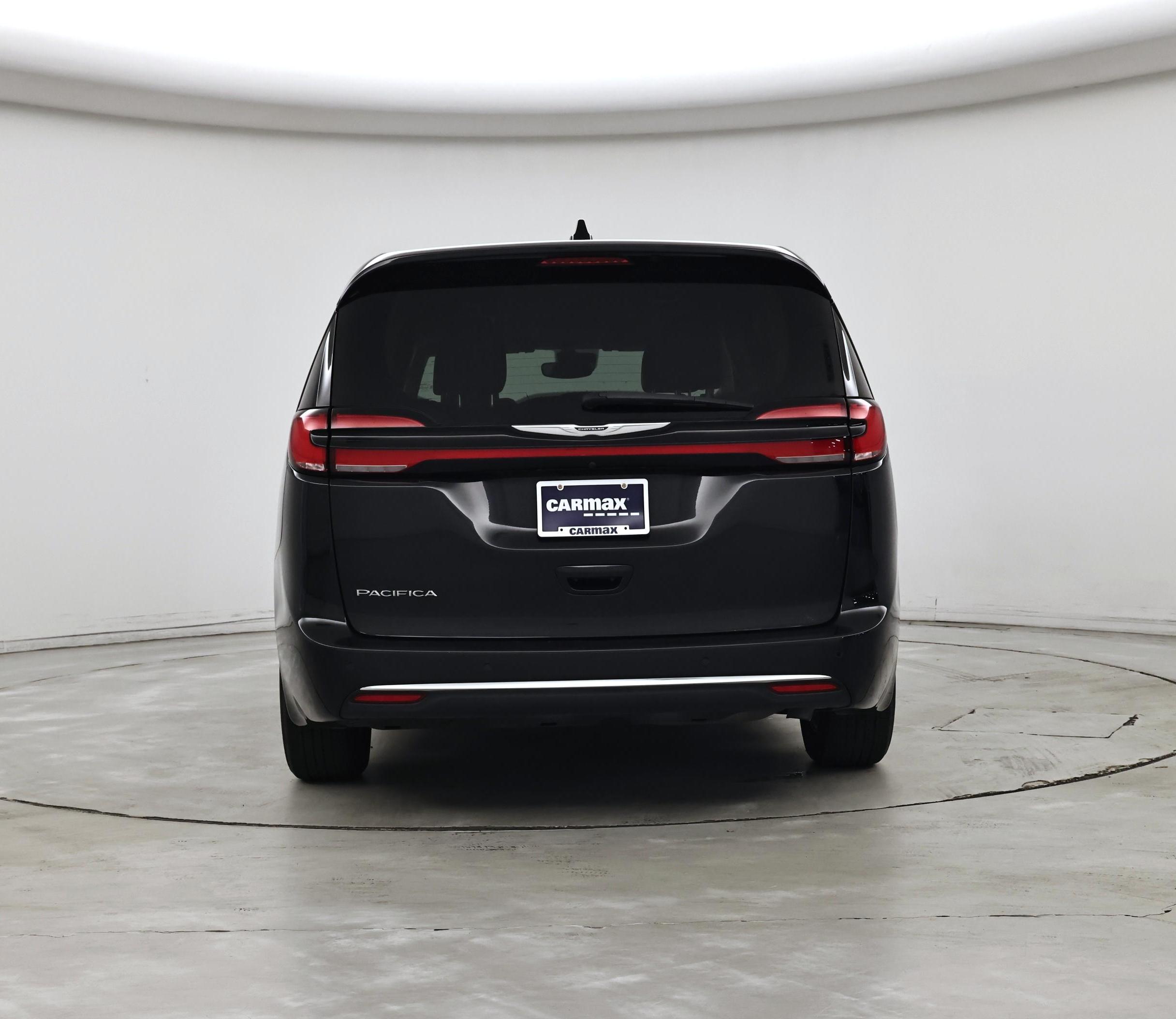 Thumbnail: 2023 Chrysler Pacifica - 6