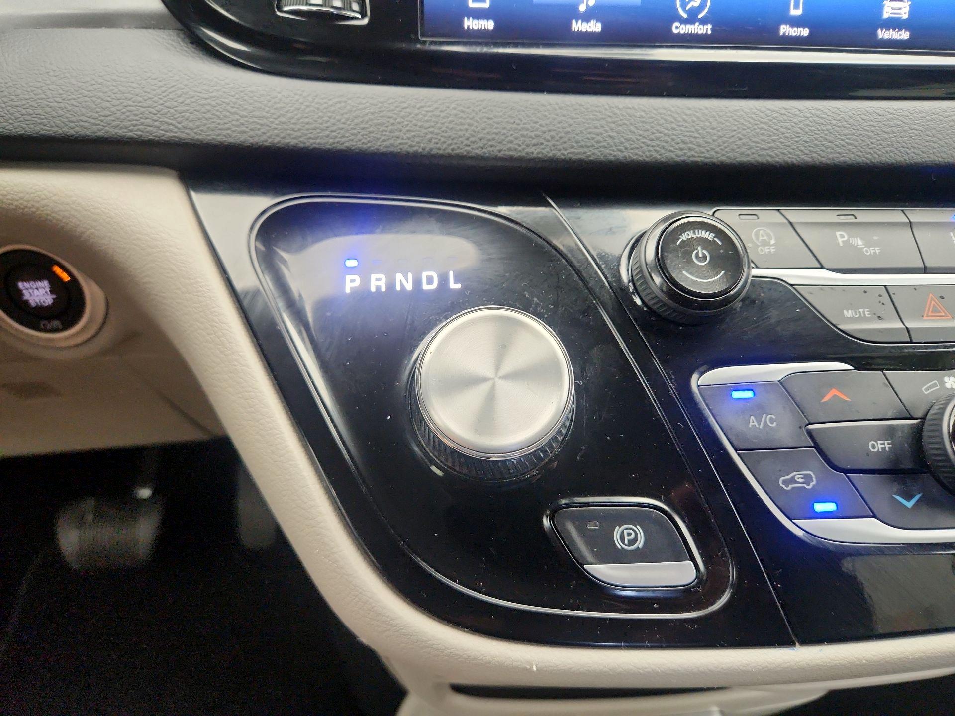 Thumbnail: 2024 Chrysler Pacifica - 17