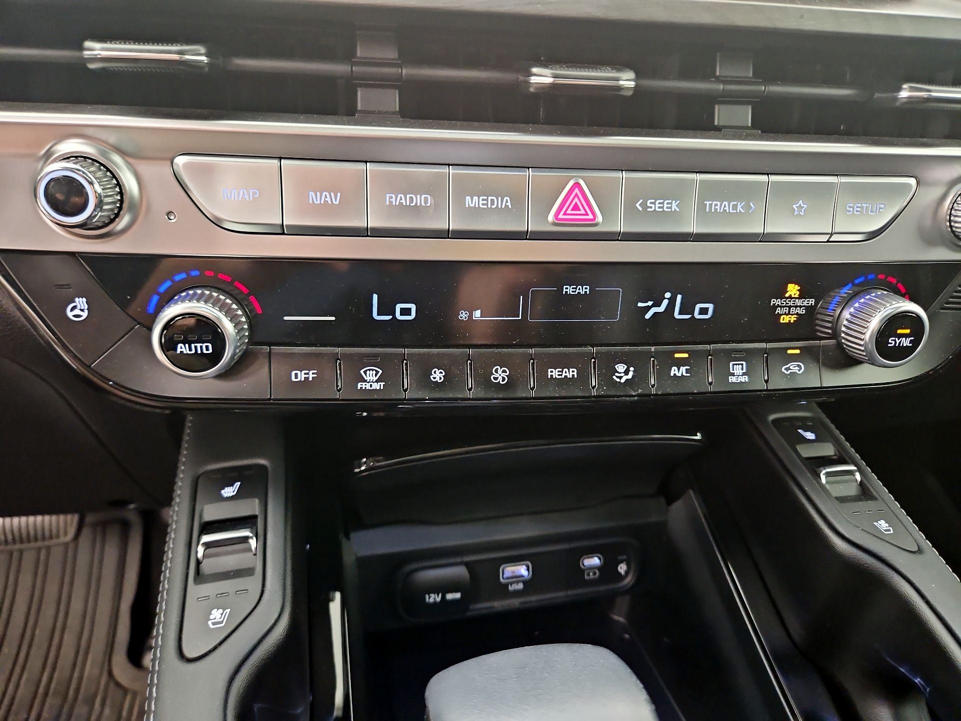 Thumbnail: 2025 Kia Telluride - 17