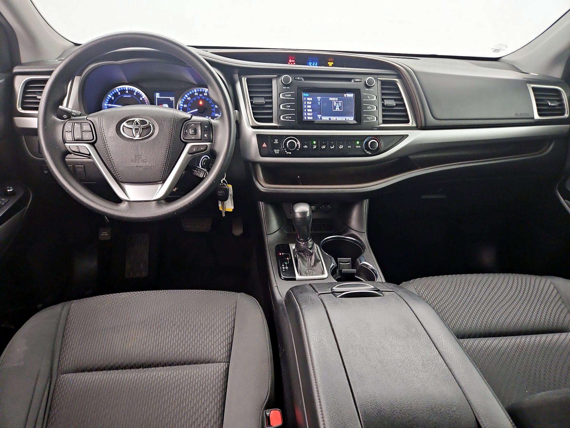 Thumbnail: 2018 Toyota Highlander - 9