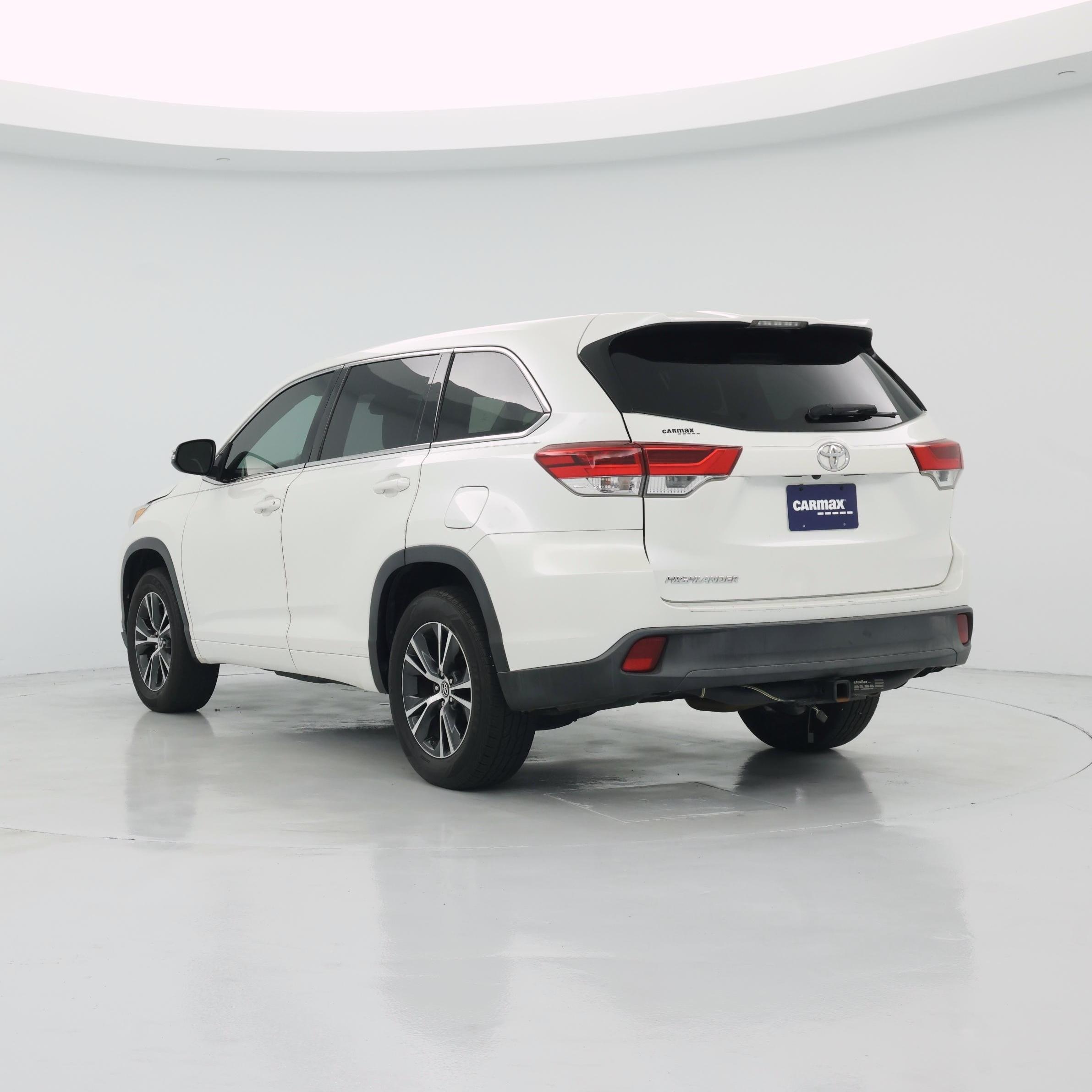 Thumbnail: 2018 Toyota Highlander - 2