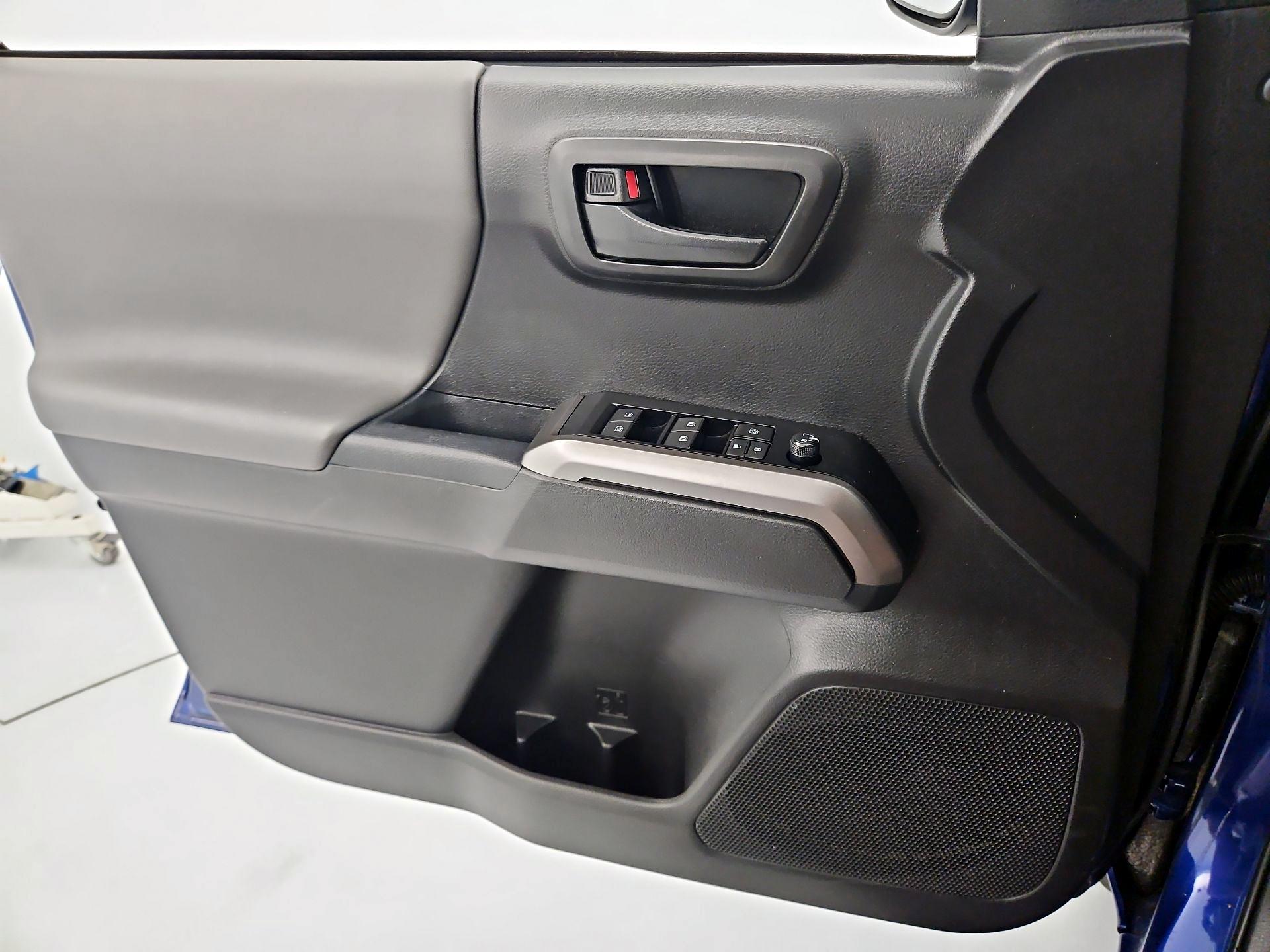 Thumbnail: 2023 Toyota Tacoma - 12