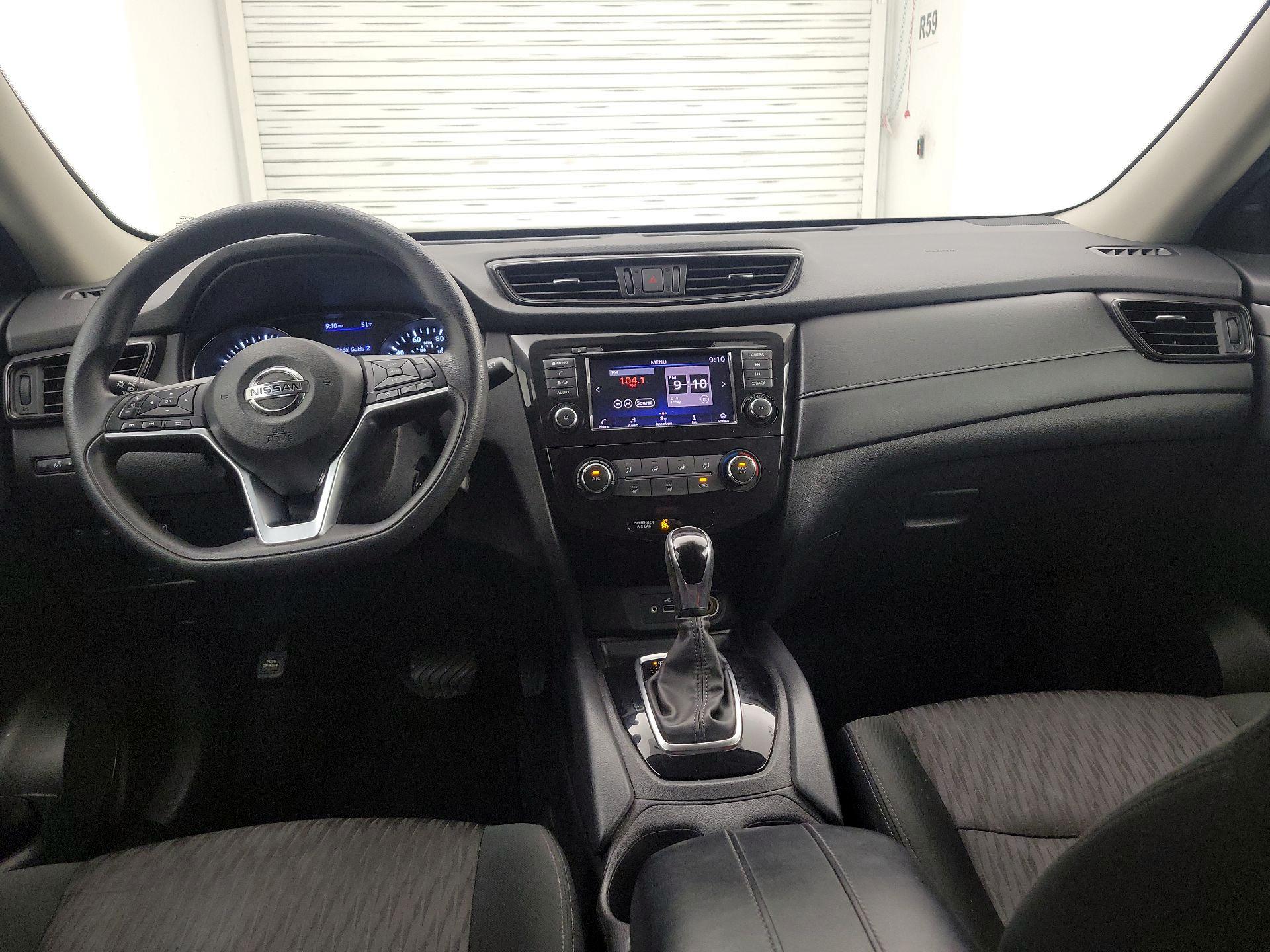 Thumbnail: 2020 Nissan Rogue - 9