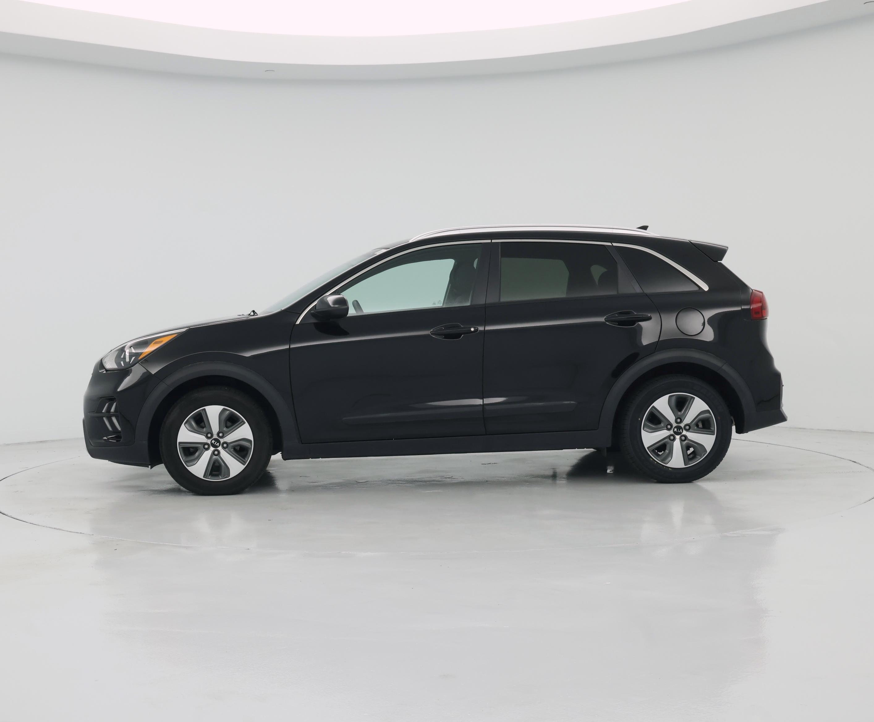 Thumbnail: 2020 Kia Niro - 3