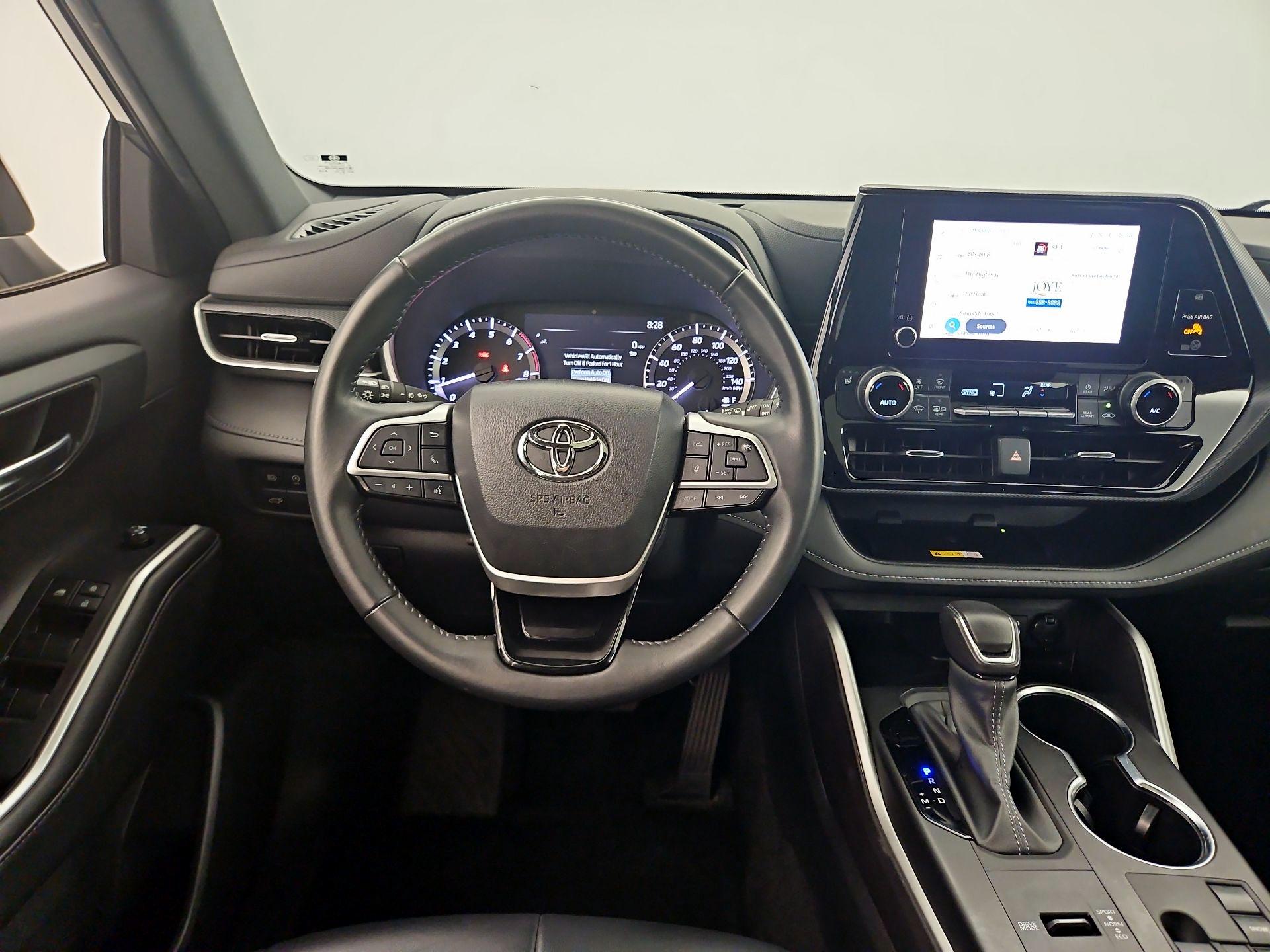 Thumbnail: 2024 Toyota Highlander - 10