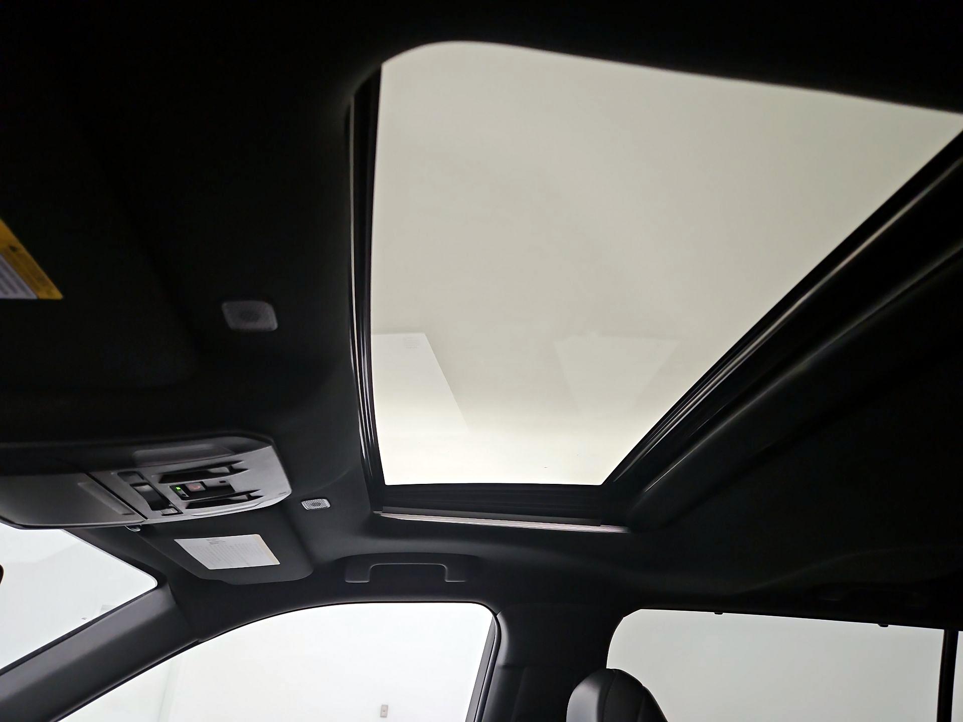 Thumbnail: 2024 Toyota Highlander - 19