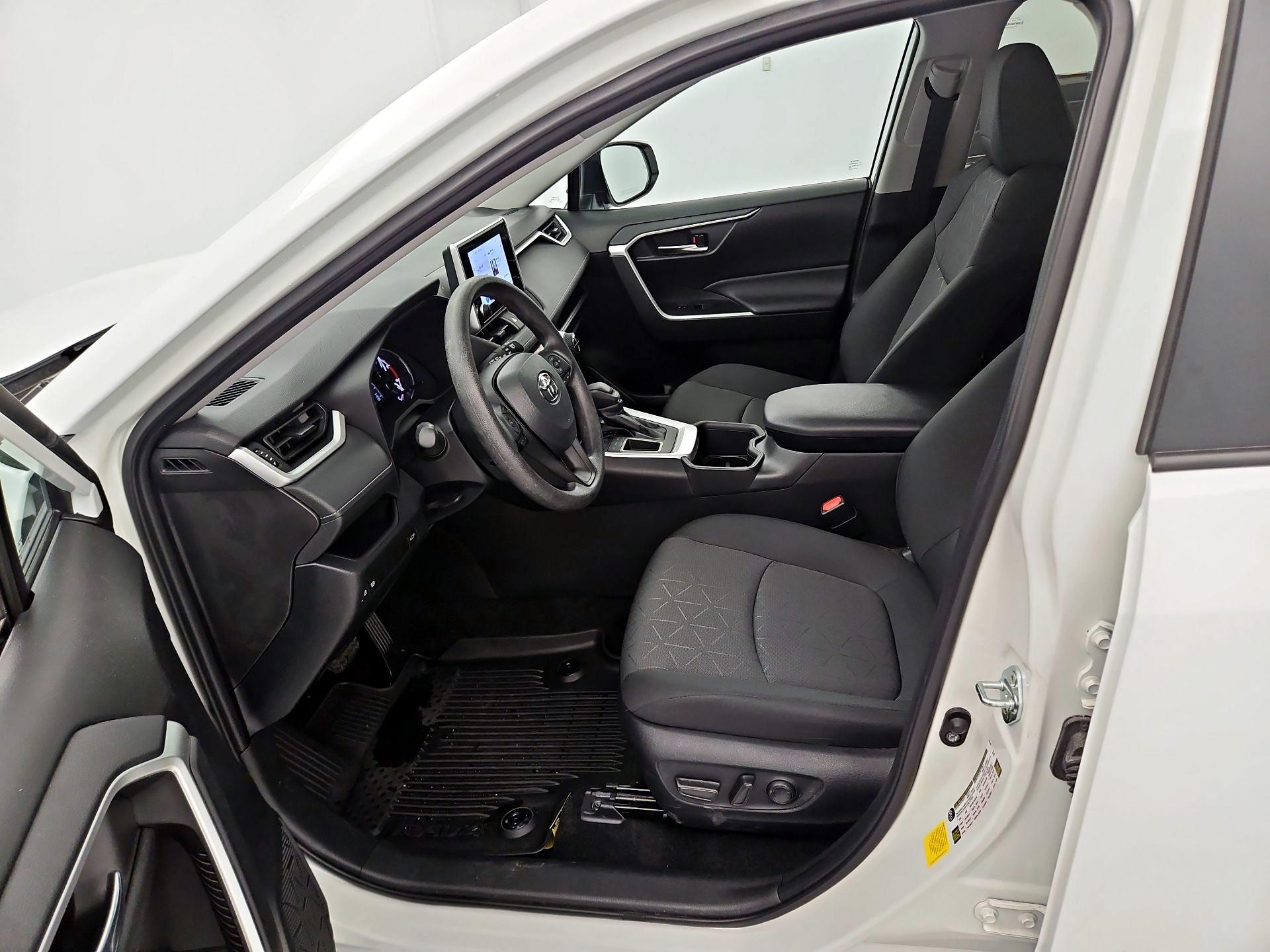 Thumbnail: 2024 Toyota RAV4 - 11
