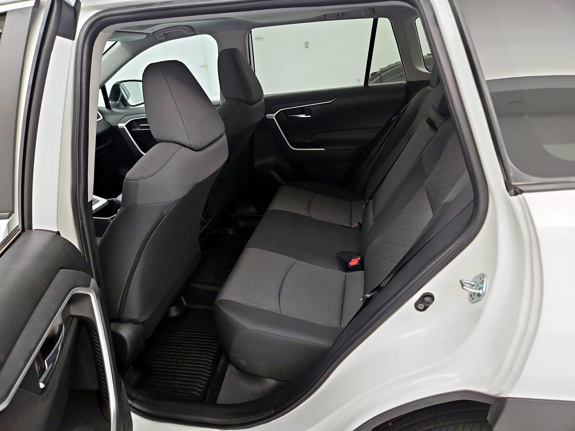 Thumbnail: 2024 Toyota RAV4 - 20