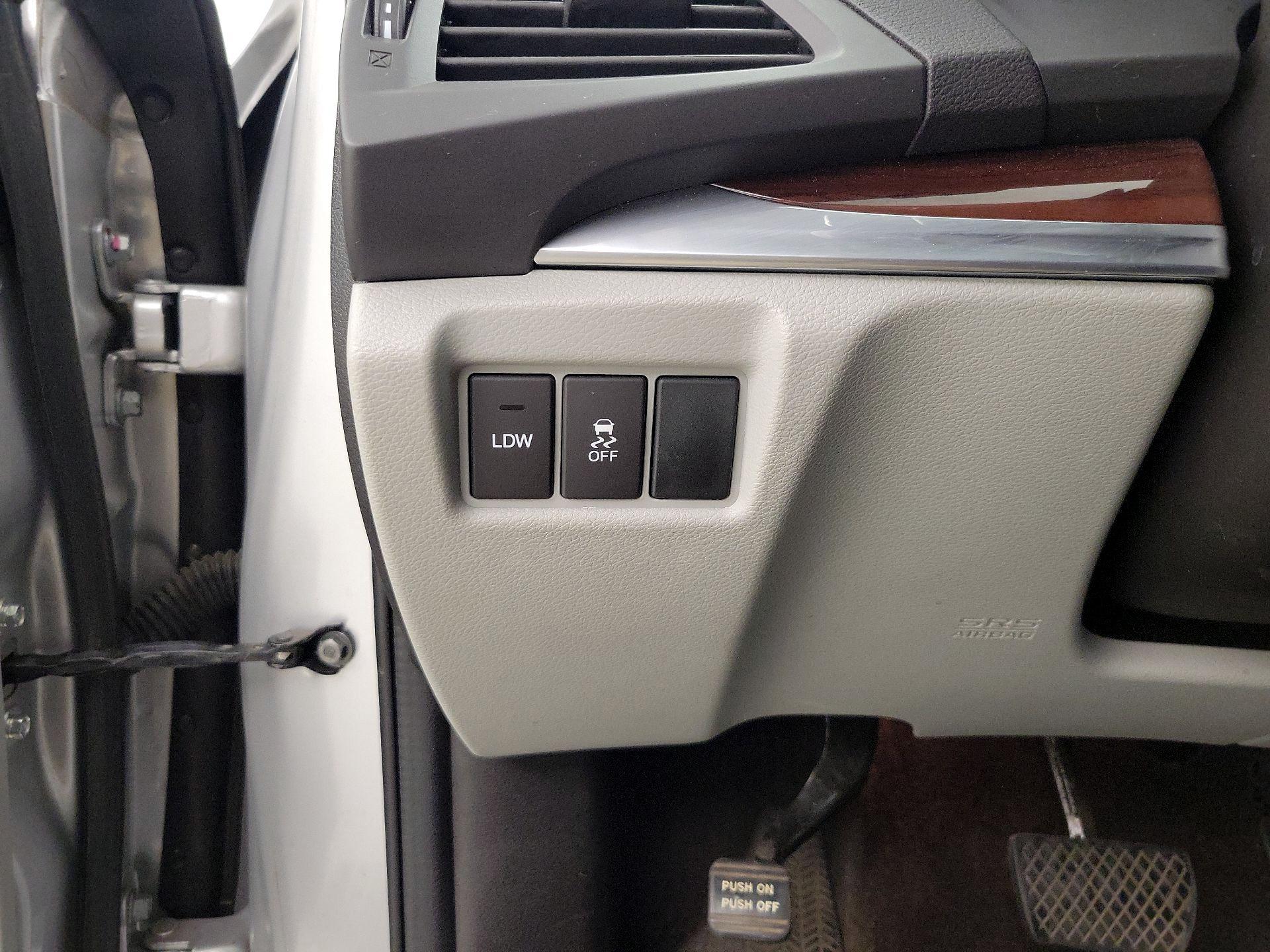Thumbnail: 2015 Acura MDX - 13