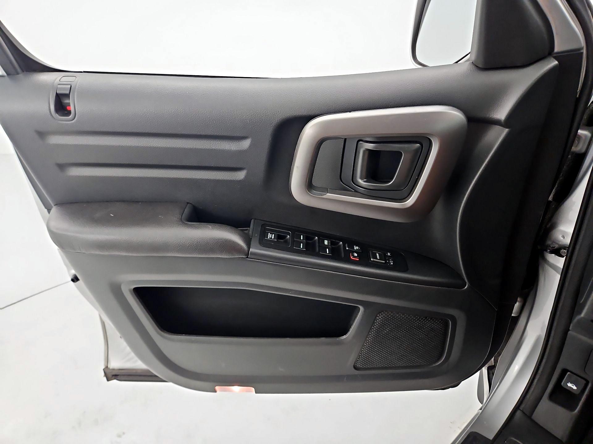 Thumbnail: 2014 Honda Ridgeline - 12