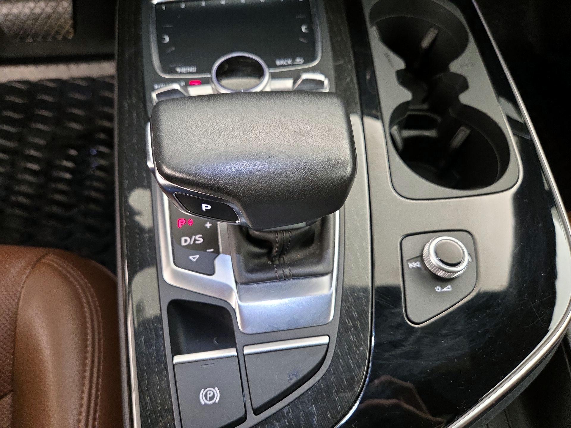 Thumbnail: 2018 Audi Q7 - 18