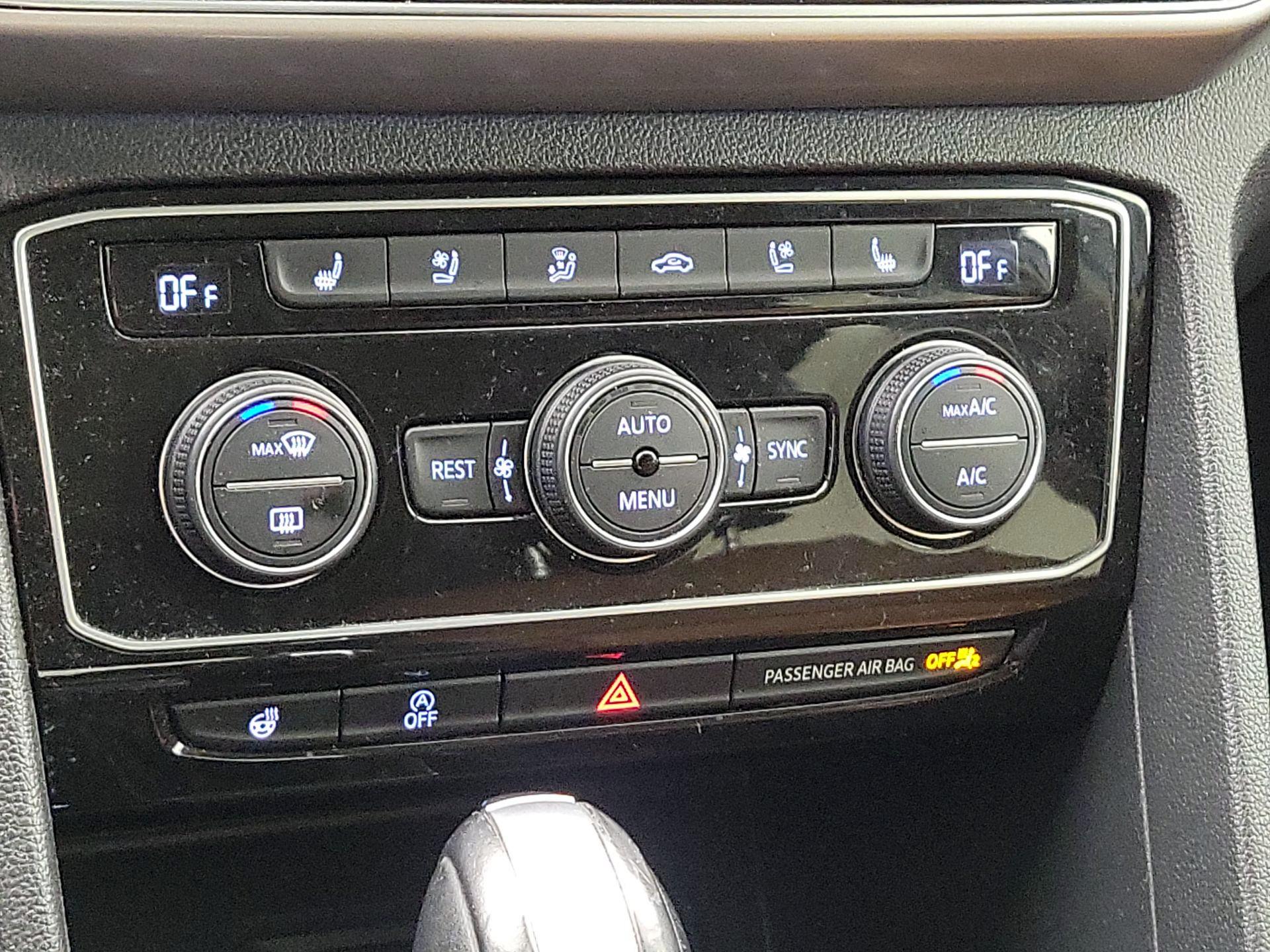 Thumbnail: 2019 Volkswagen Atlas - 17