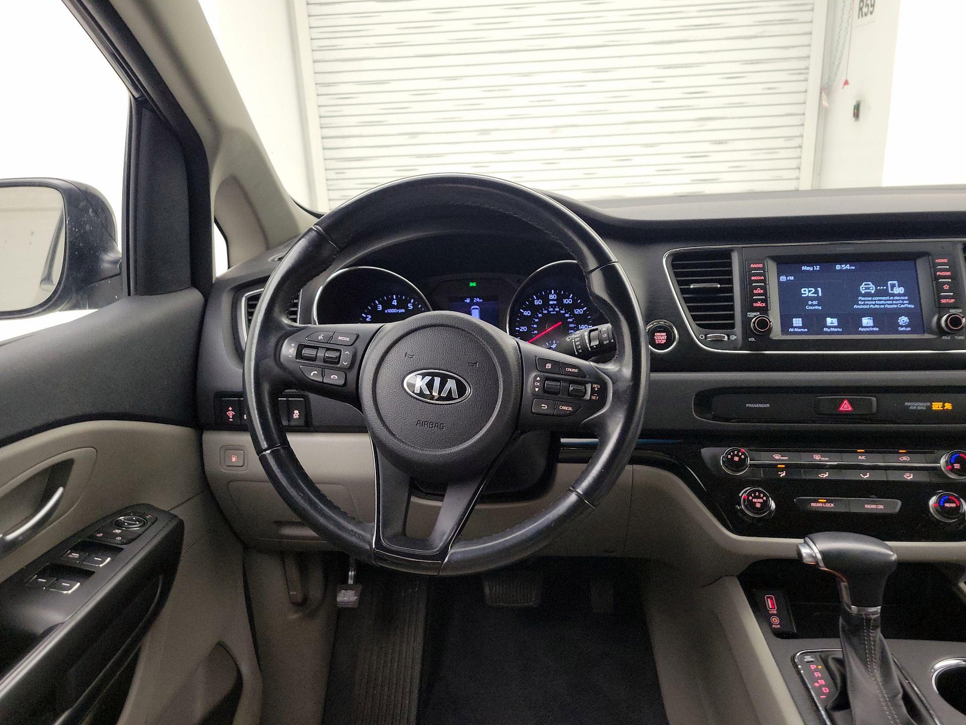 Thumbnail: 2019 Kia Sedona - 10