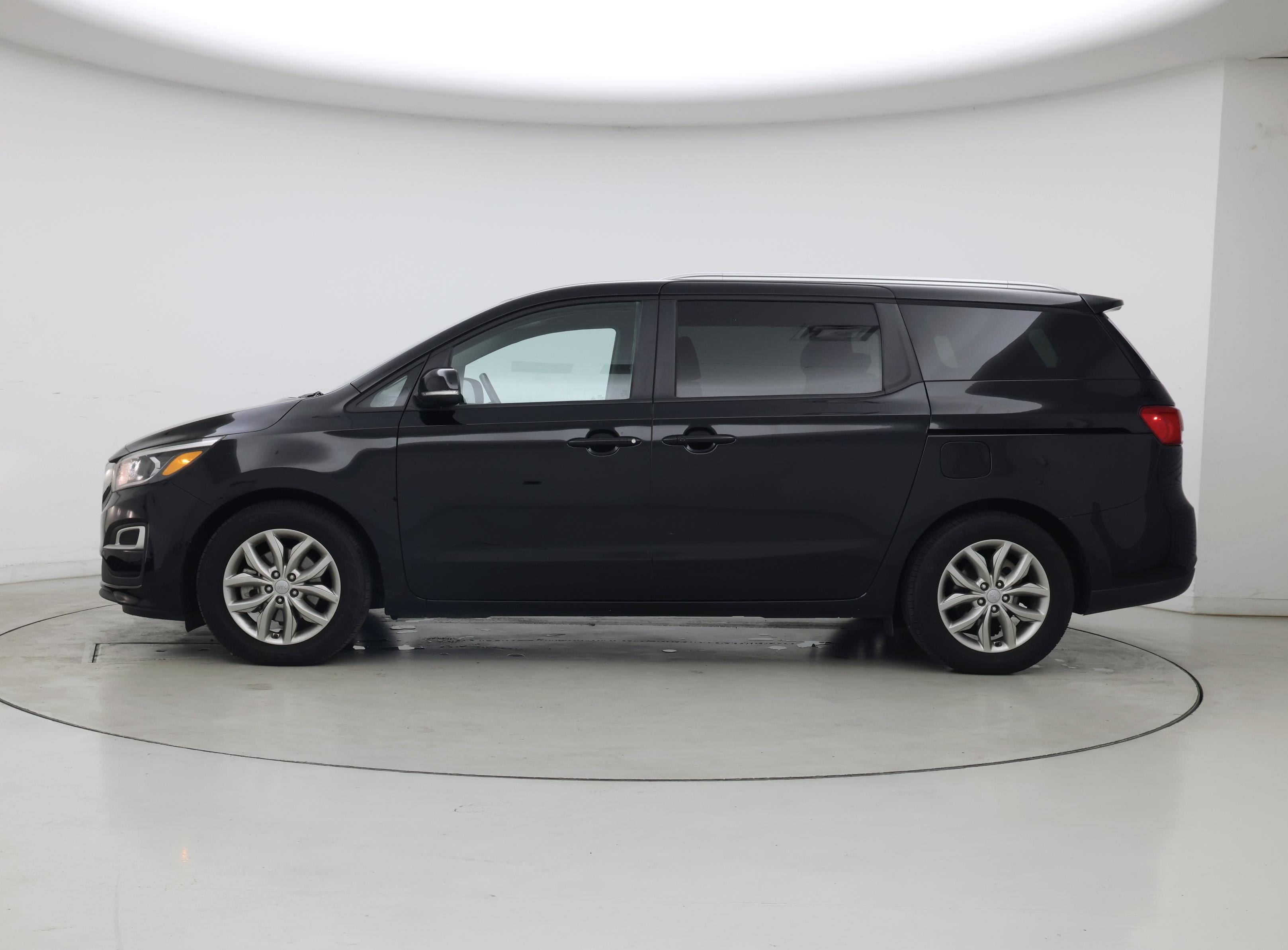 Thumbnail: 2019 Kia Sedona - 3