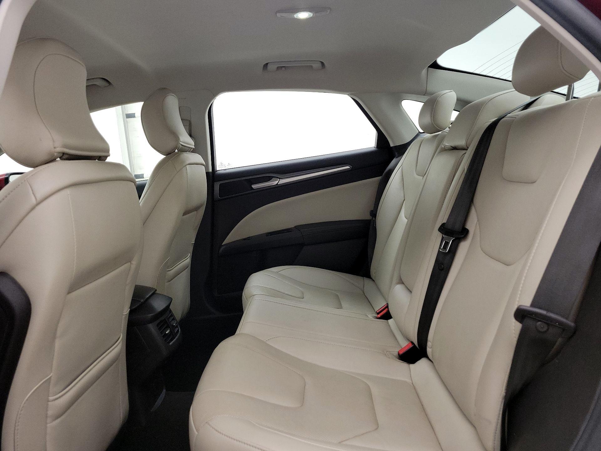 Thumbnail: 2016 Ford Fusion - 19