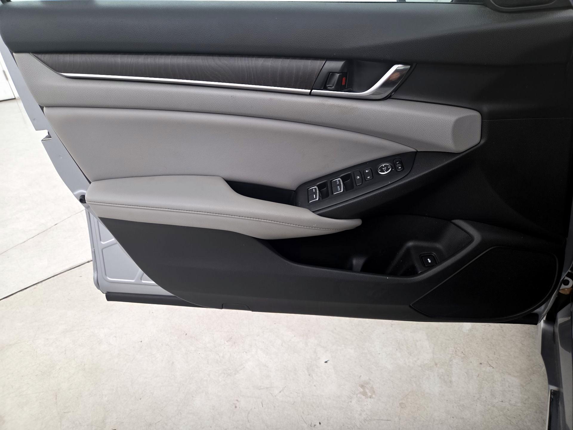Thumbnail: 2020 Honda Accord - 12
