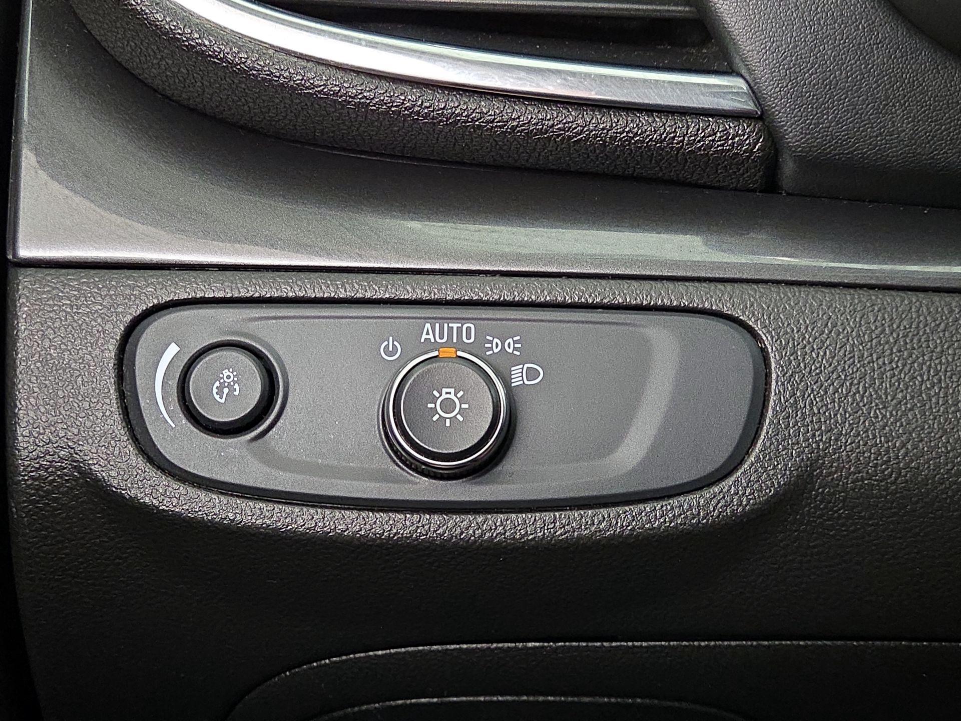 Thumbnail: 2019 Buick Encore - 13